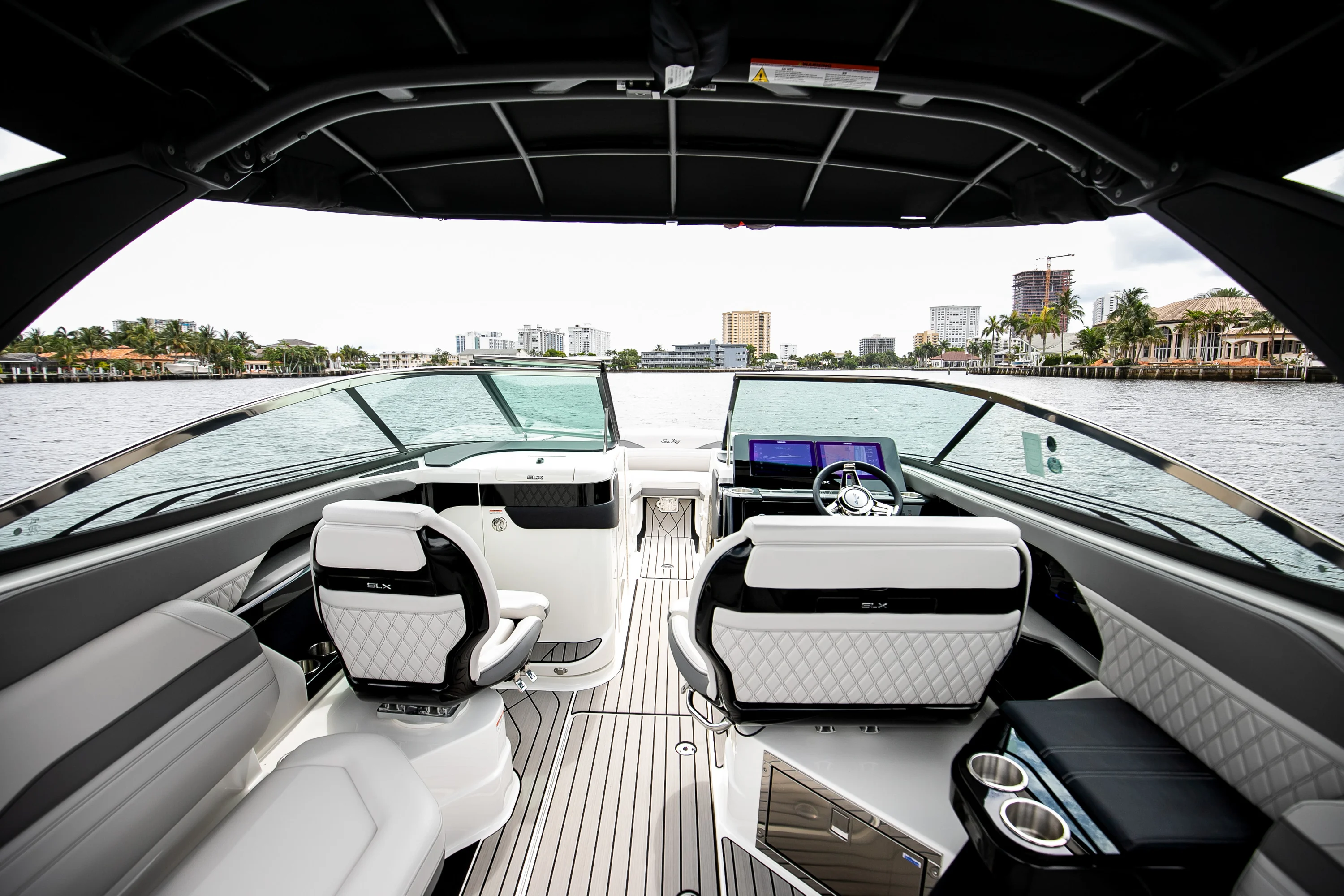 2026 Sea Ray SLX 280 Outboard Image Thumbnail #35