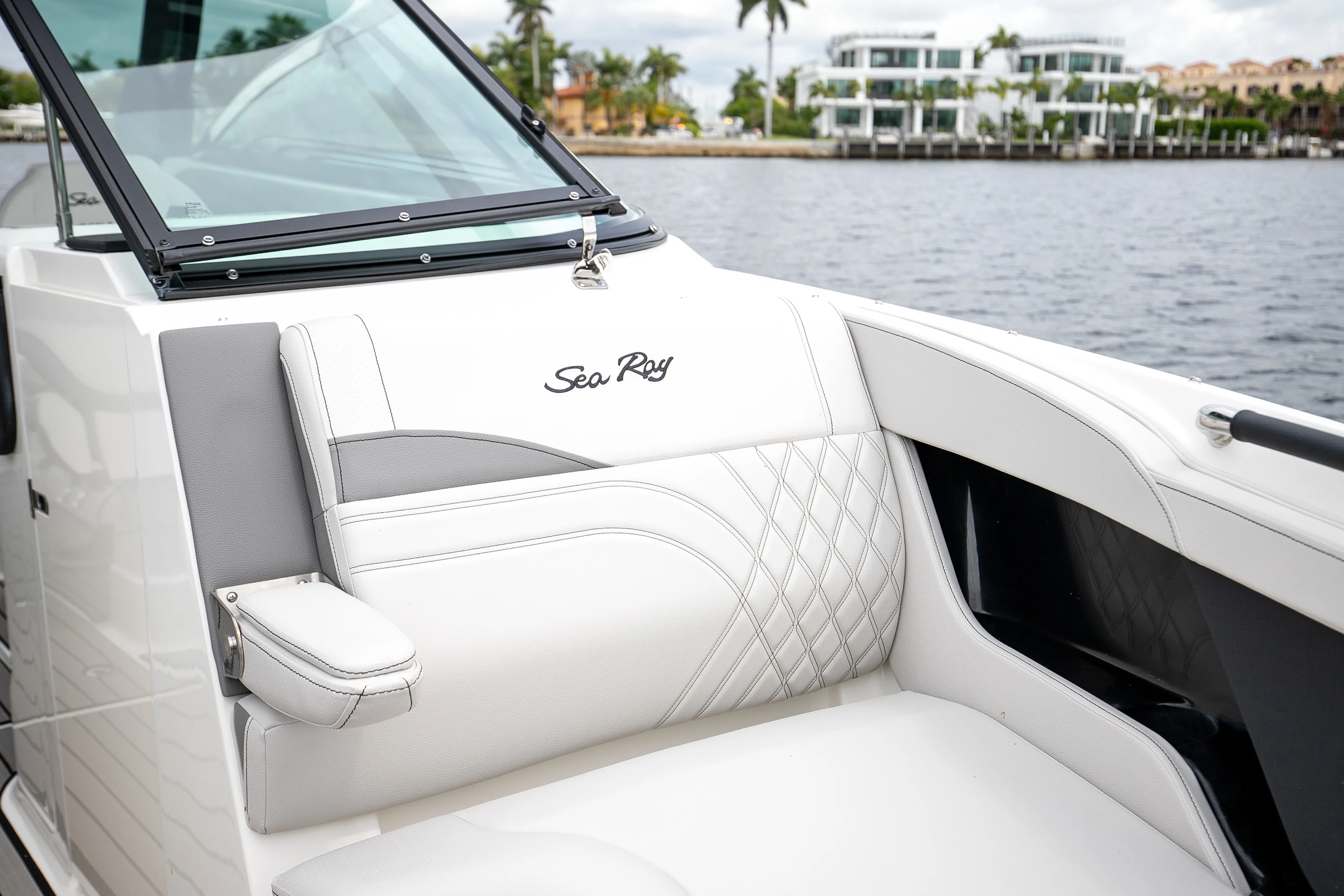 2026 Sea Ray SLX 280 Outboard Image Thumbnail #64
