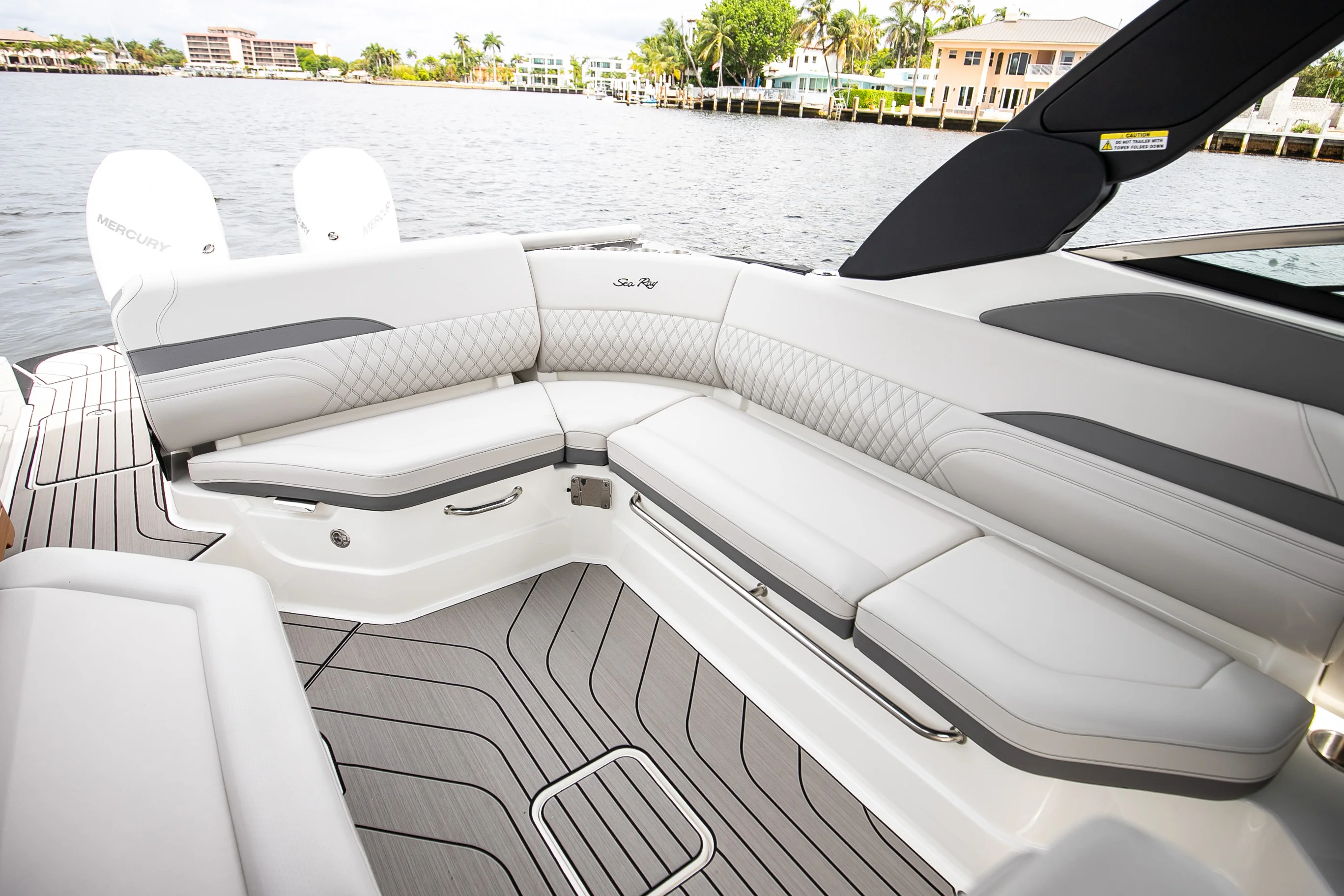 2026 Sea Ray SLX 280 Outboard Image Thumbnail #32