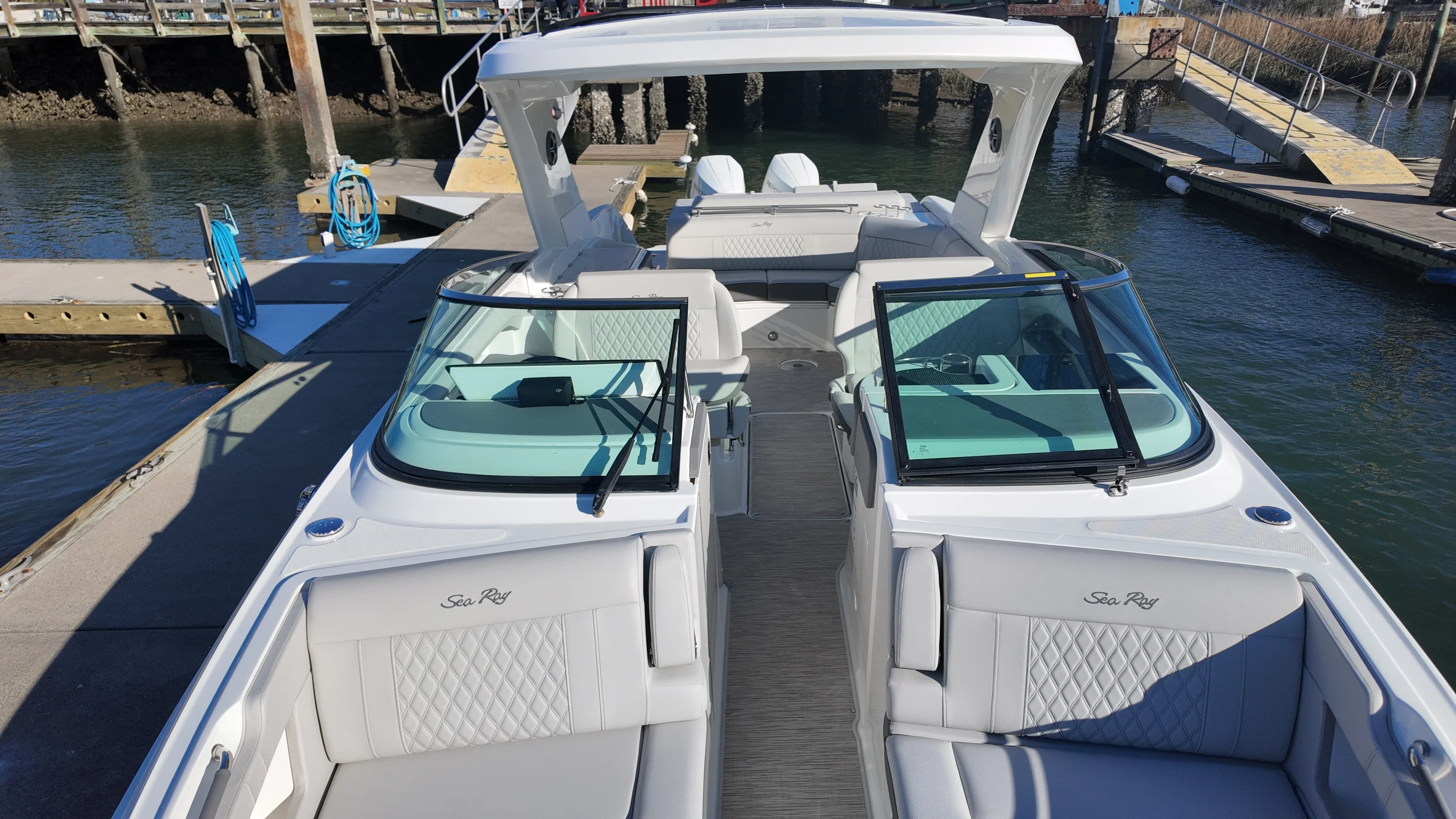 2026 Sea Ray SLX 310 Outboard Image Thumbnail #25