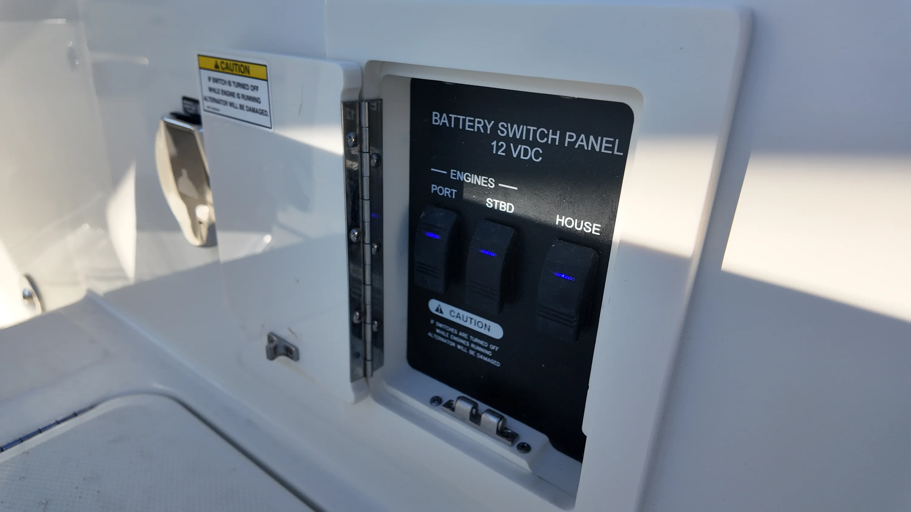 2026 Sea Ray SLX 310 Outboard Image Thumbnail #11