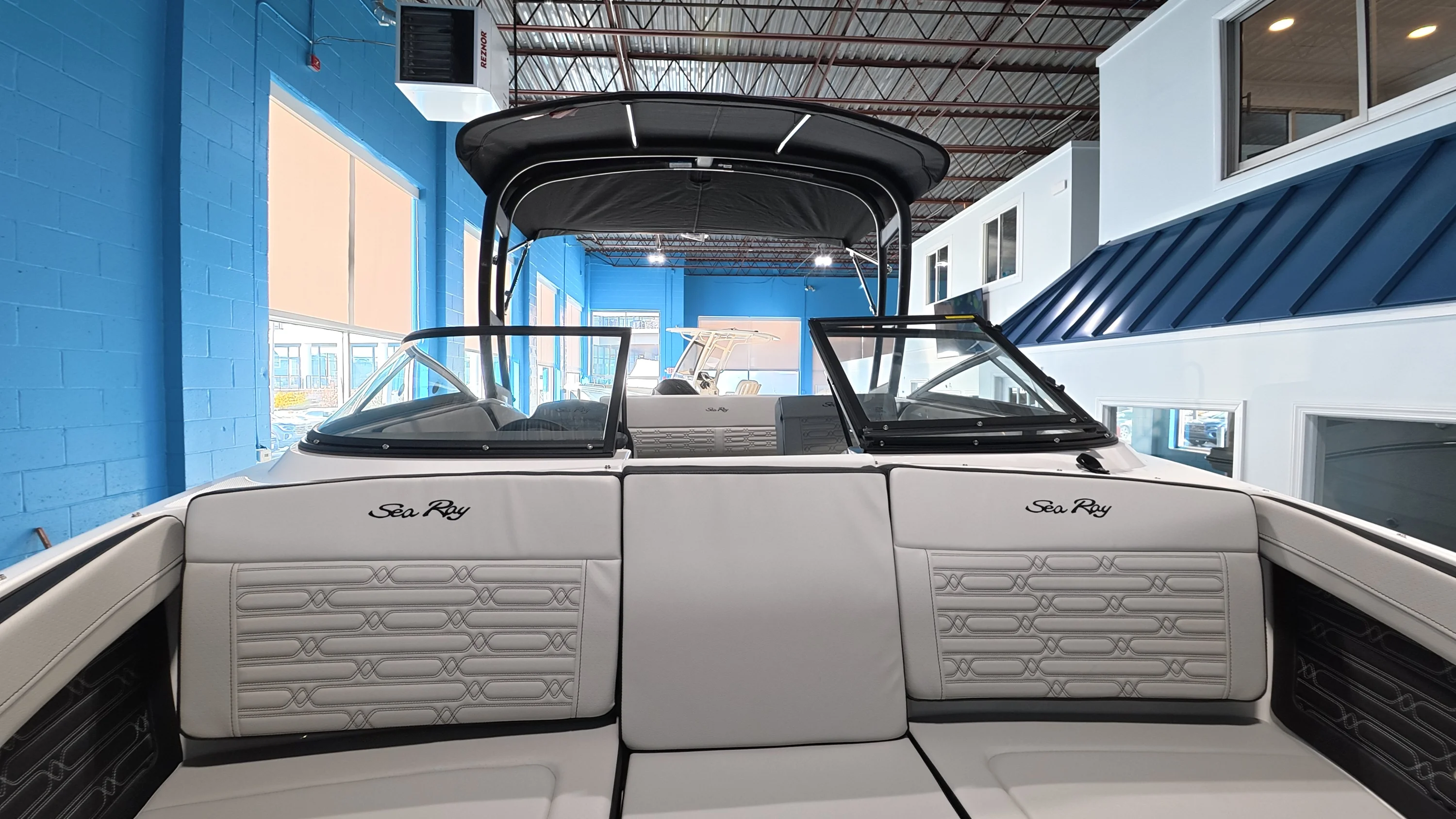 2026 Sea Ray SPX 210 Outboard Image Thumbnail #55