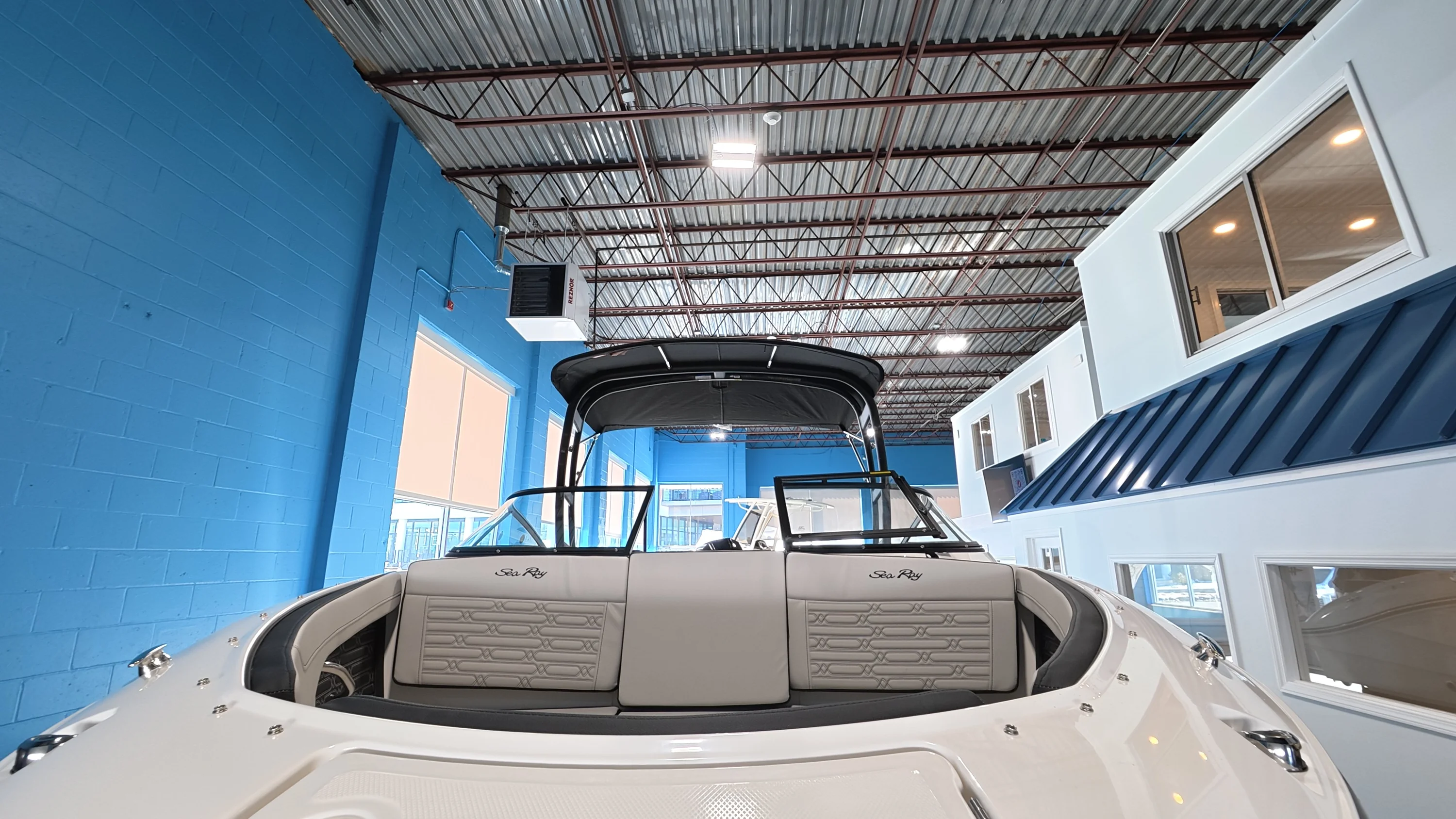 2026 Sea Ray SPX 210 Outboard Image Thumbnail #53