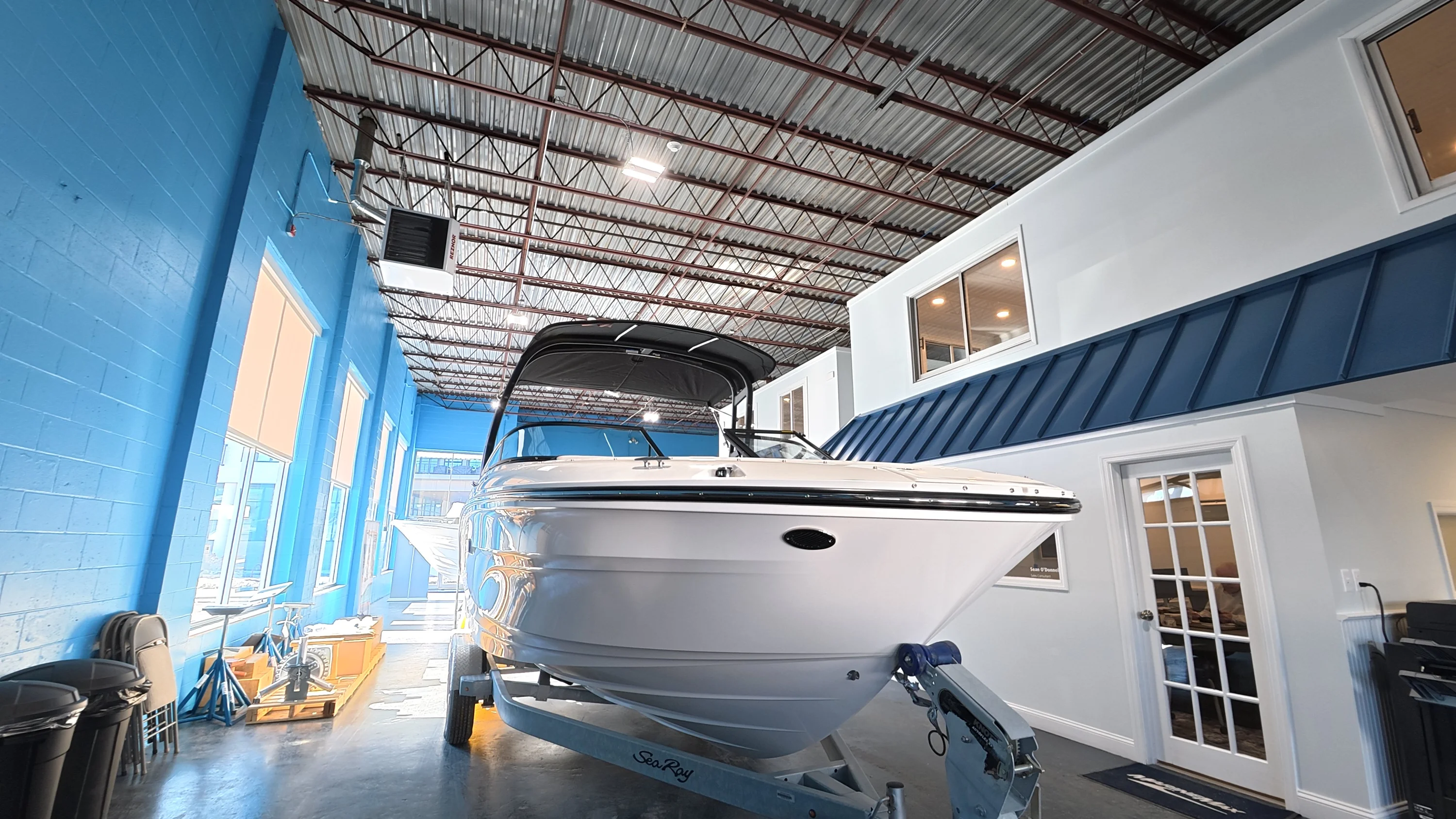 2026 Sea Ray SPX 210 Outboard Image Thumbnail #3