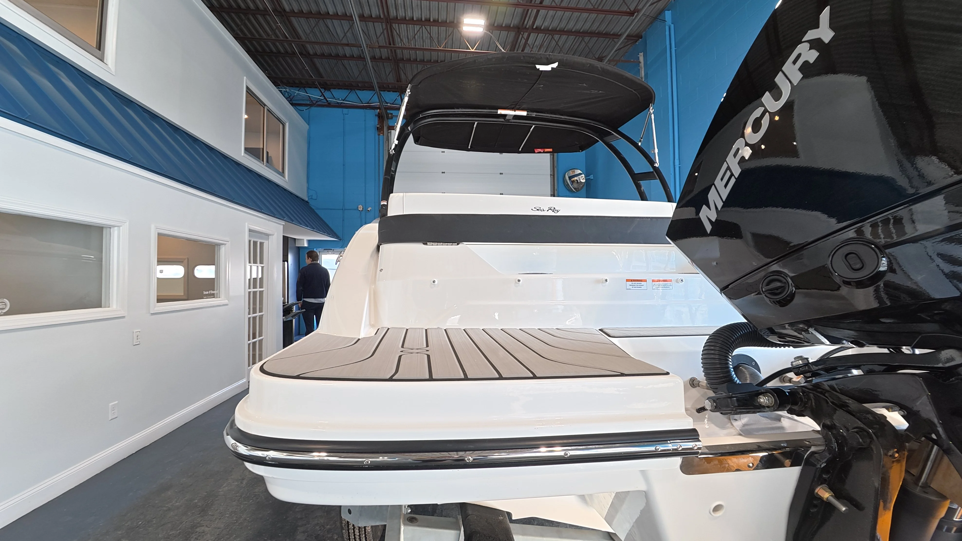 2026 Sea Ray SPX 210 Outboard Image Thumbnail #10