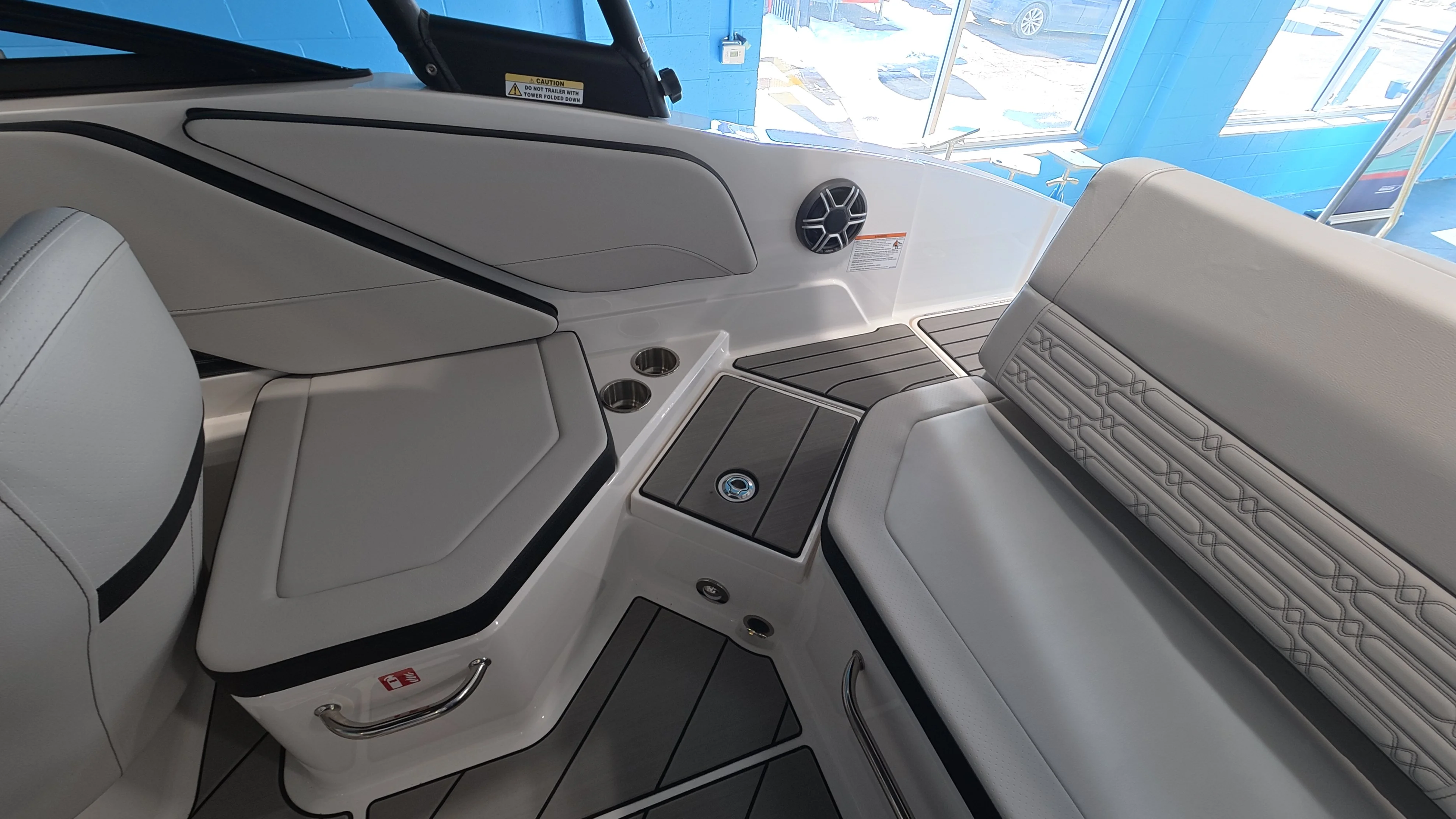 2026 Sea Ray SPX 210 Outboard Image Thumbnail #26