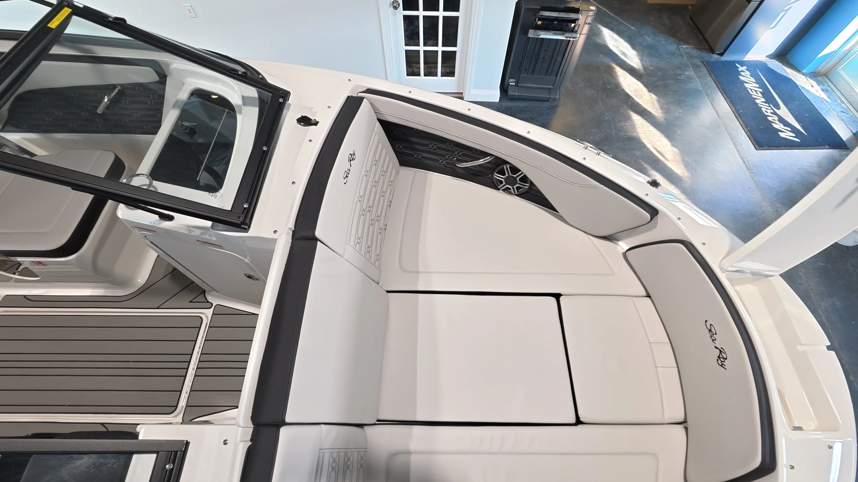 2026 Sea Ray SPX 210 Outboard Image Thumbnail #59