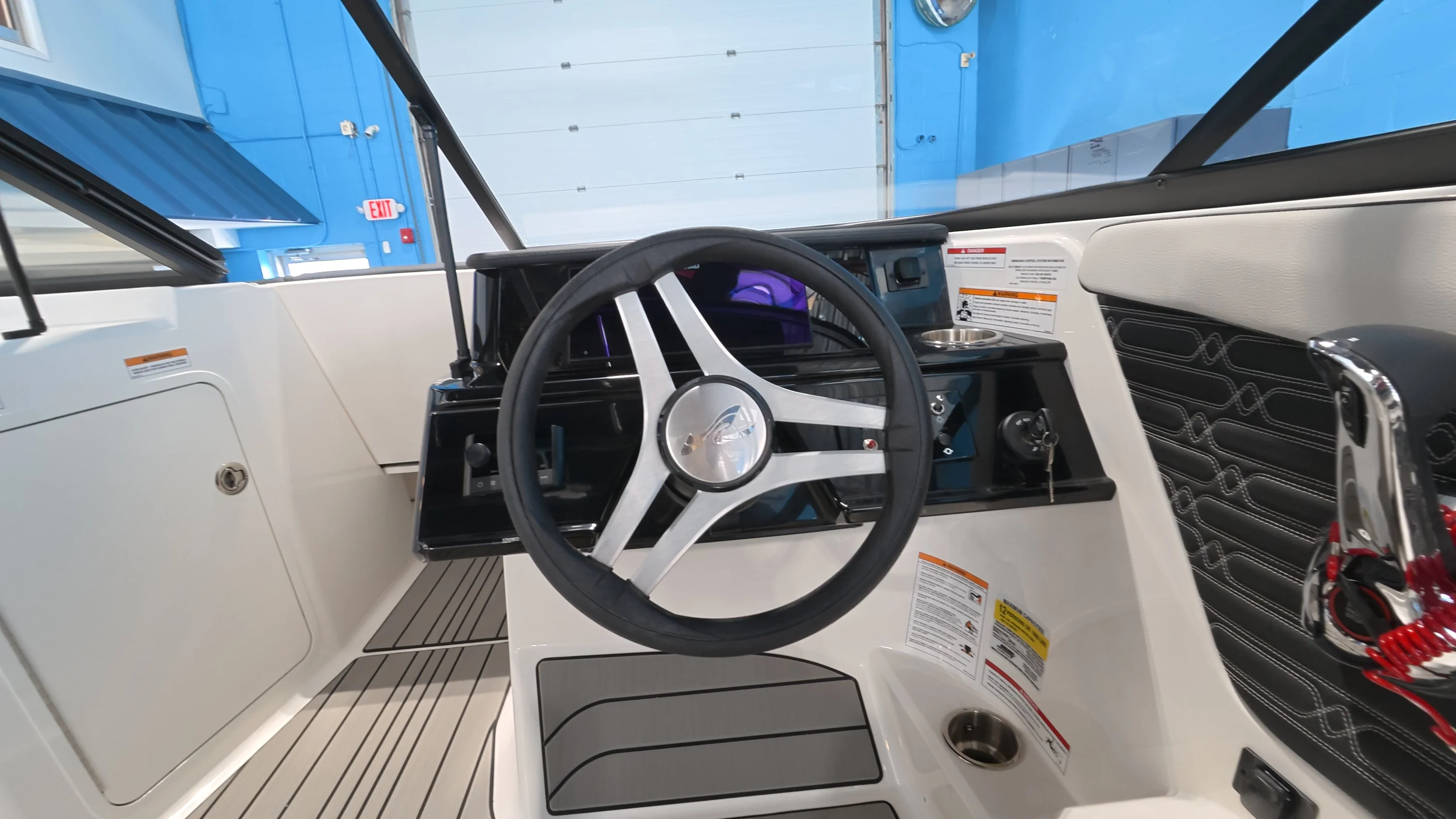 2026 Sea Ray SPX 210 Outboard Image Thumbnail #42