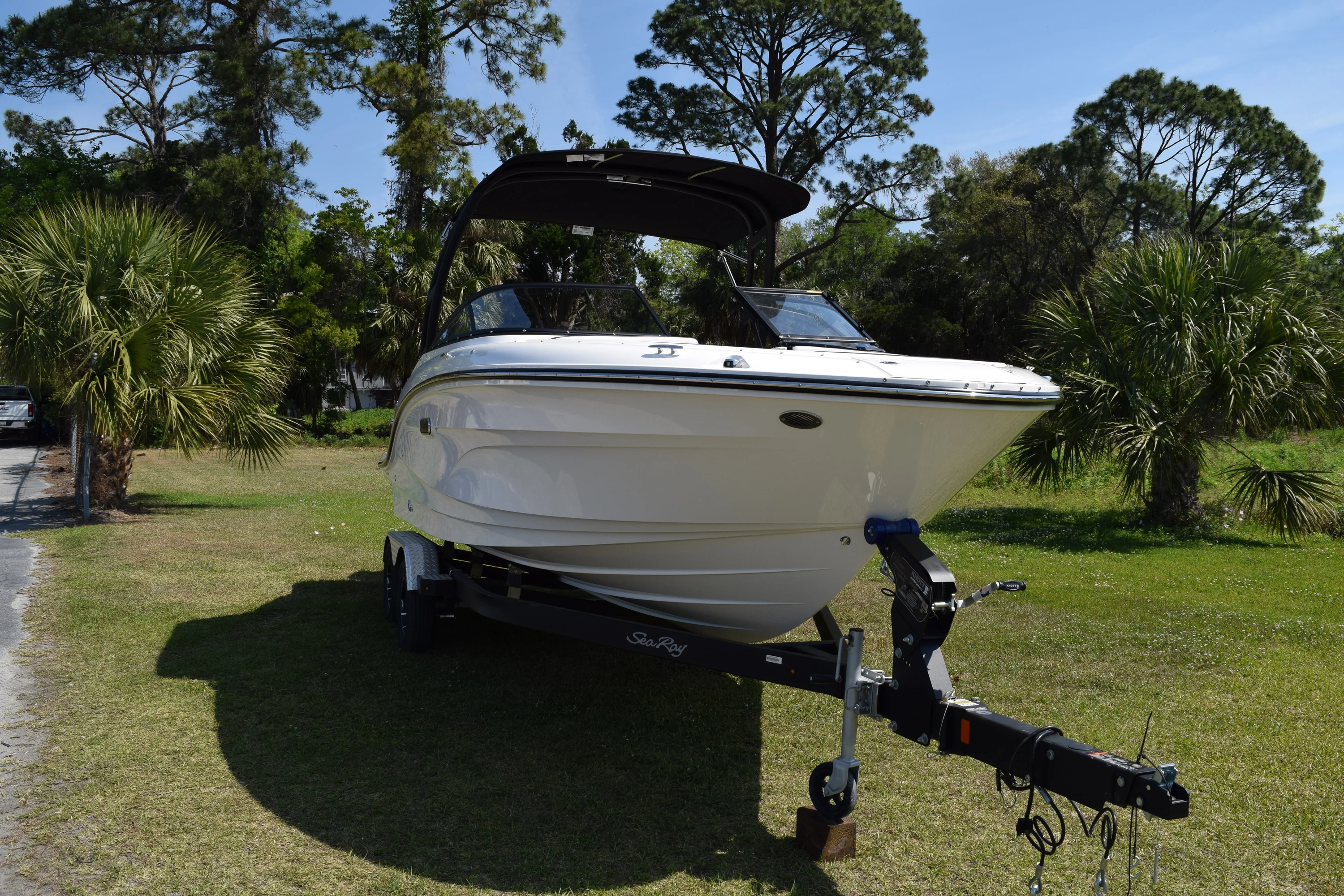 2026 Sea Ray SPX 210 Outboard Image Thumbnail #26