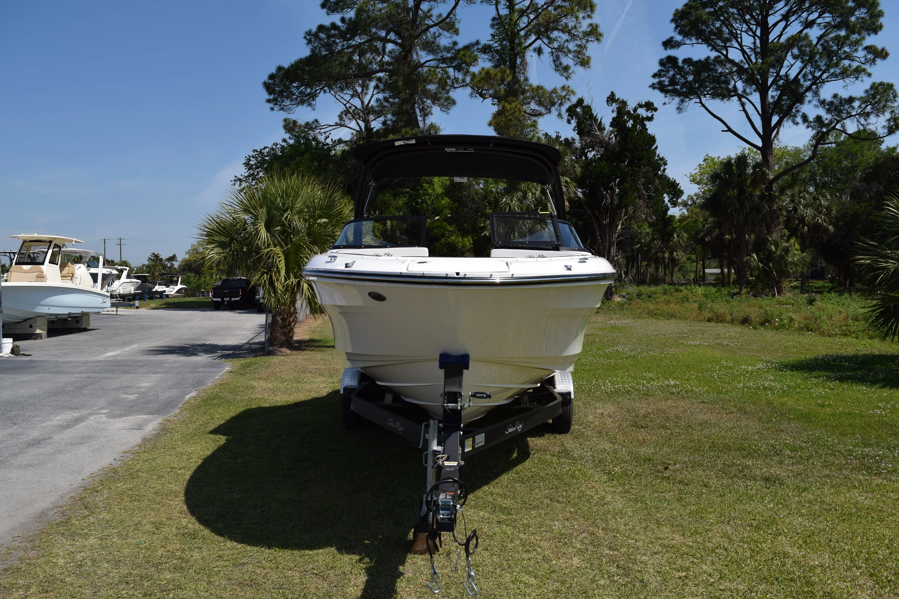 2026 Sea Ray SPX 210 Outboard Image Thumbnail #23