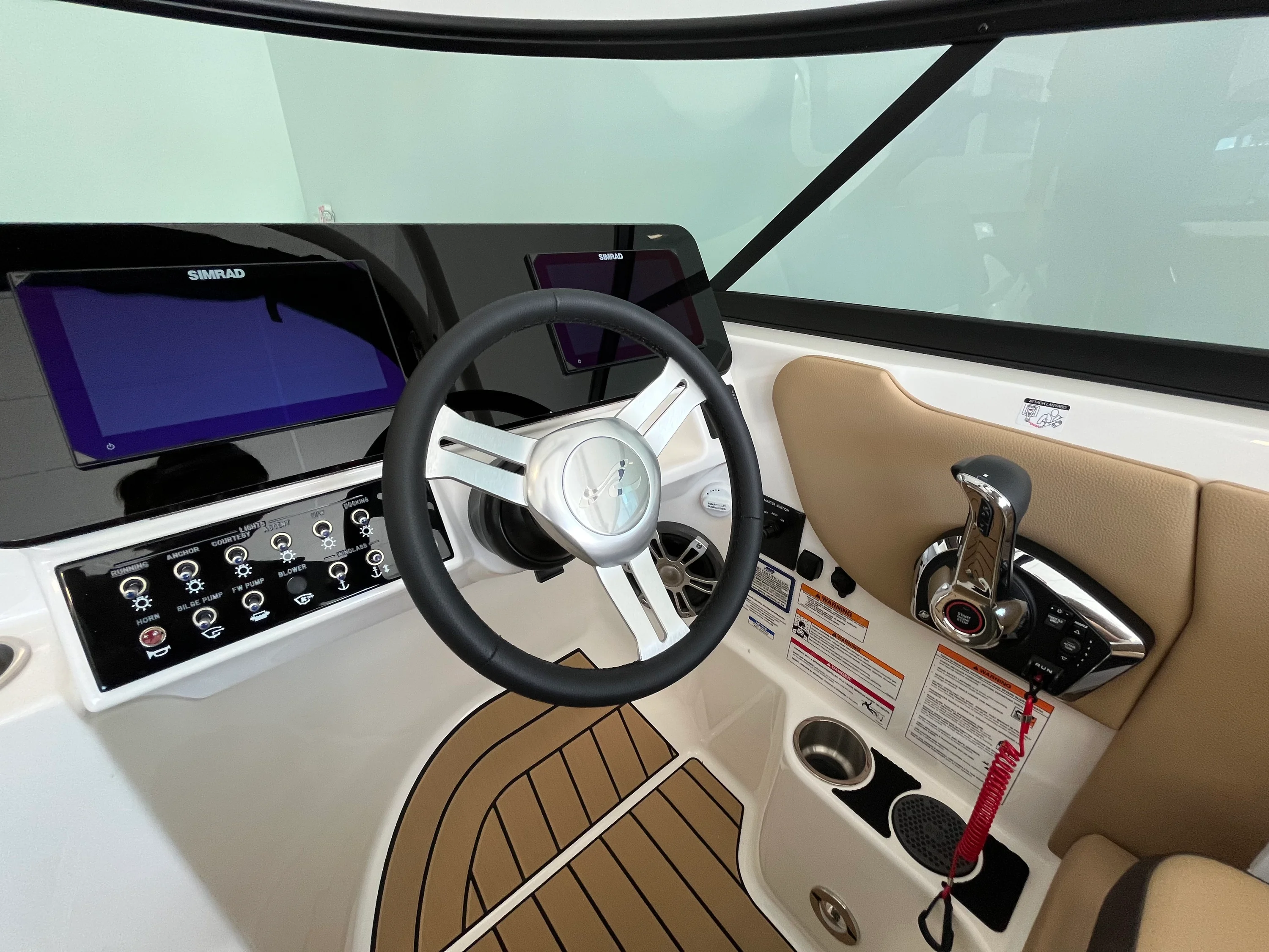 2026 Sea Ray SDX 270 Outboard Image Thumbnail #12