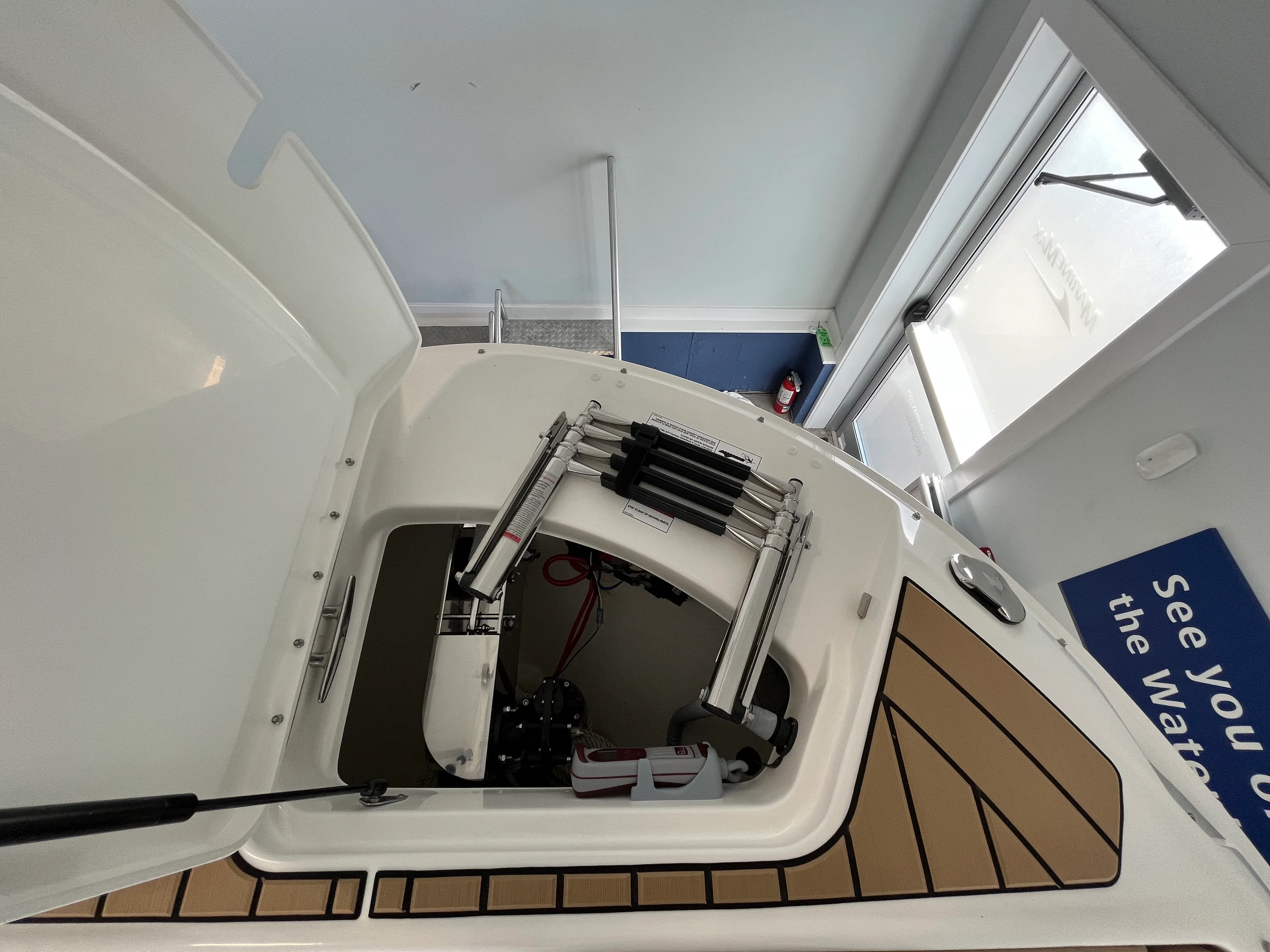 2026 Sea Ray SDX 270 Outboard Image Thumbnail #17