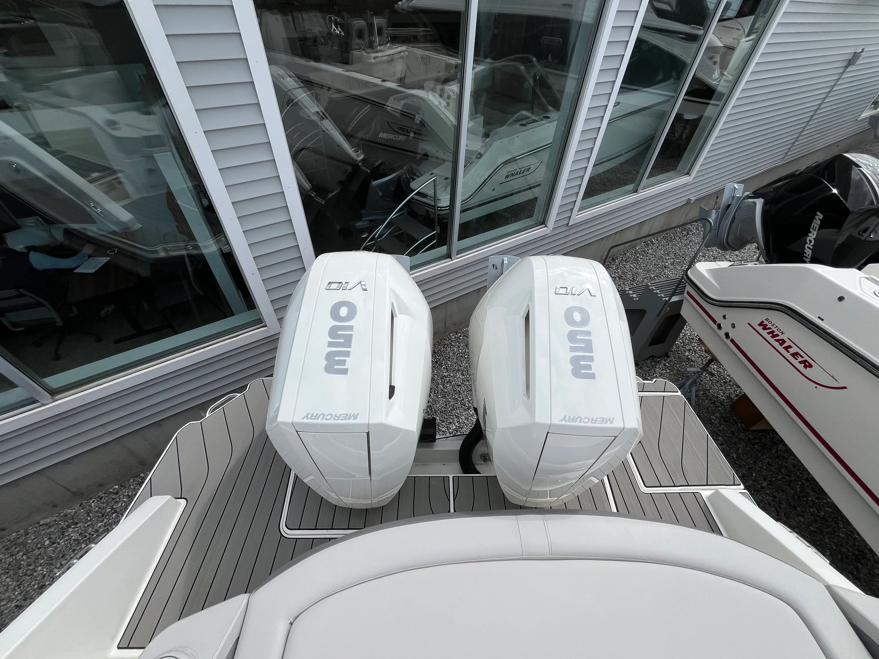 2026 Sea Ray SLX 310 Outboard Image Thumbnail #1