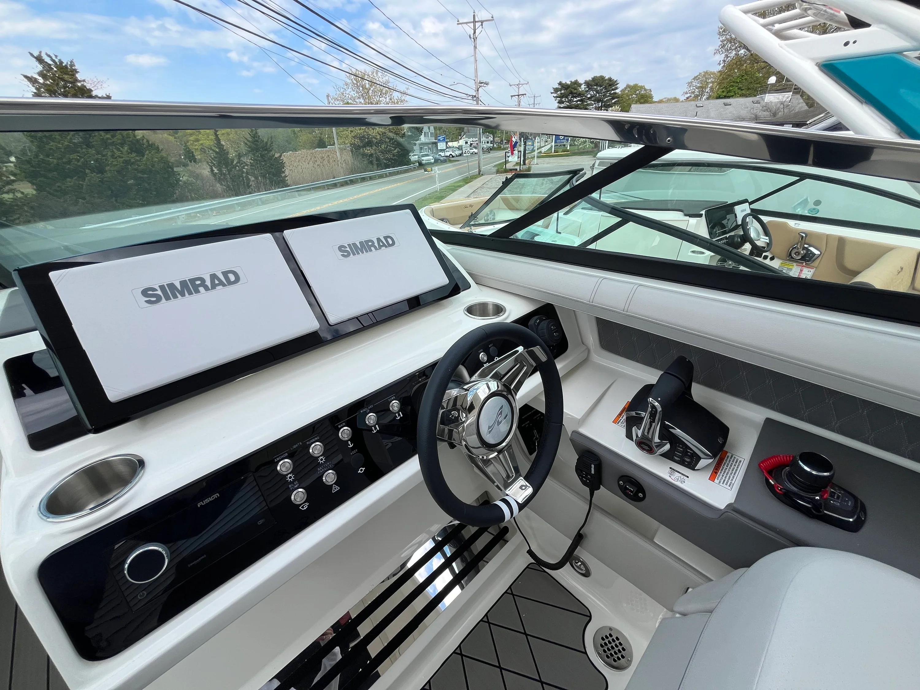 2026 Sea Ray SLX 310 Outboard Image Thumbnail #20