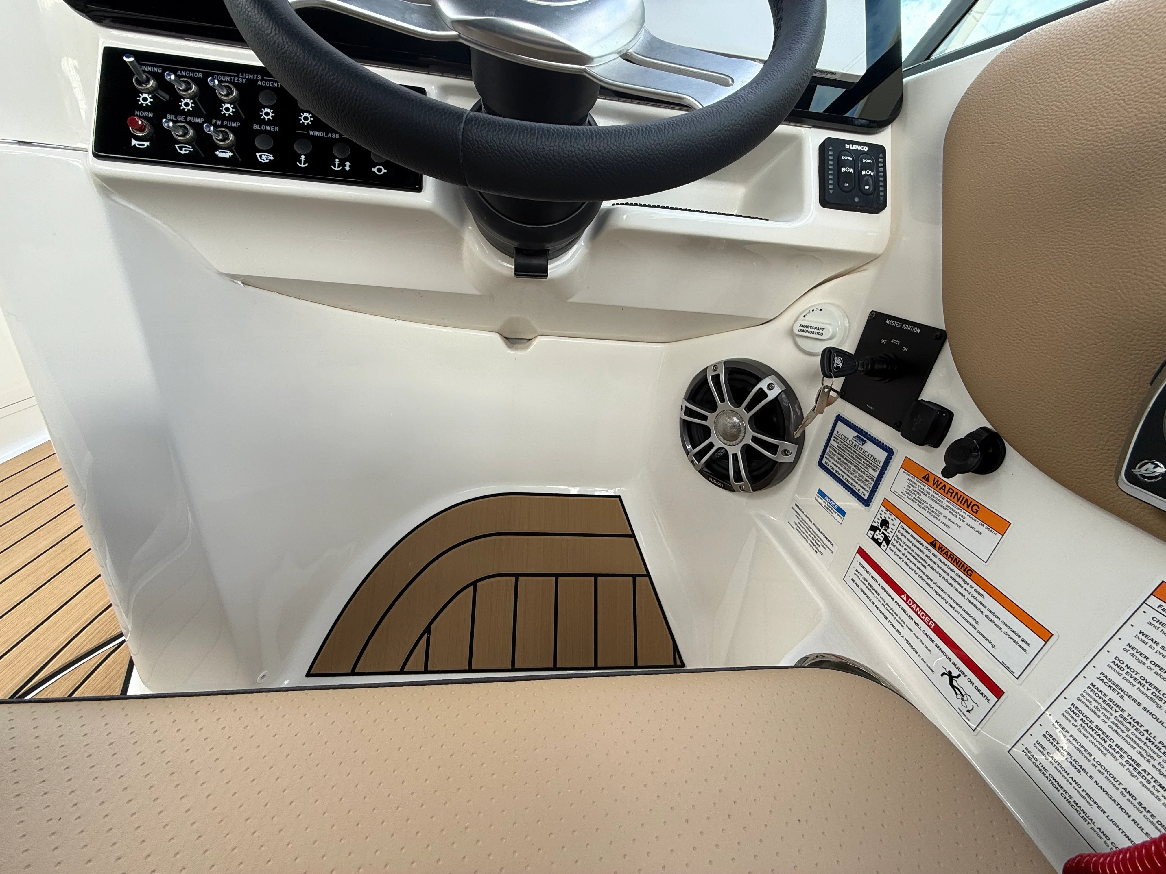 2026 Sea Ray SDX 270 Outboard Image Thumbnail #21