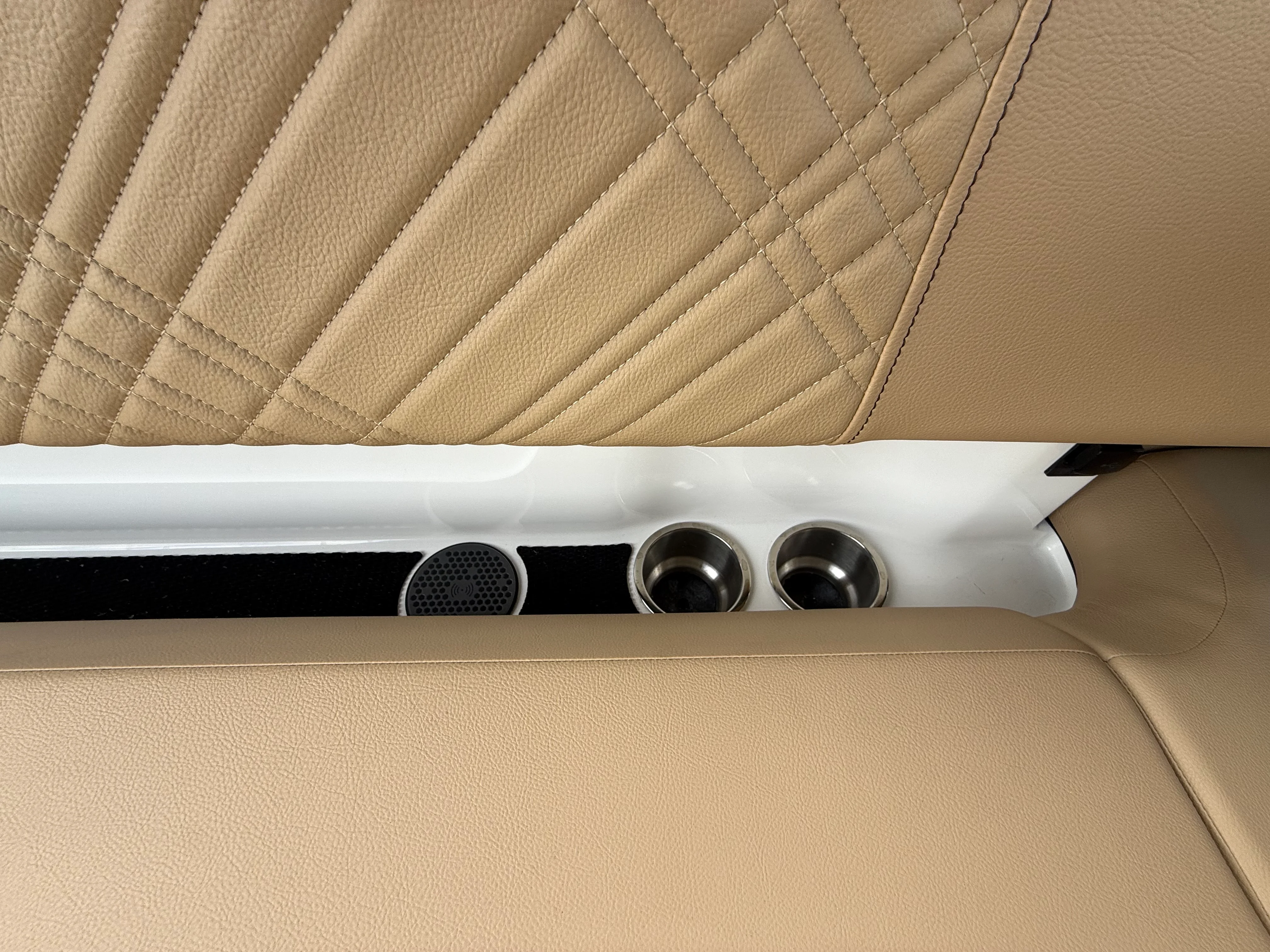 2026 Sea Ray SDX 270 Outboard Image Thumbnail #15