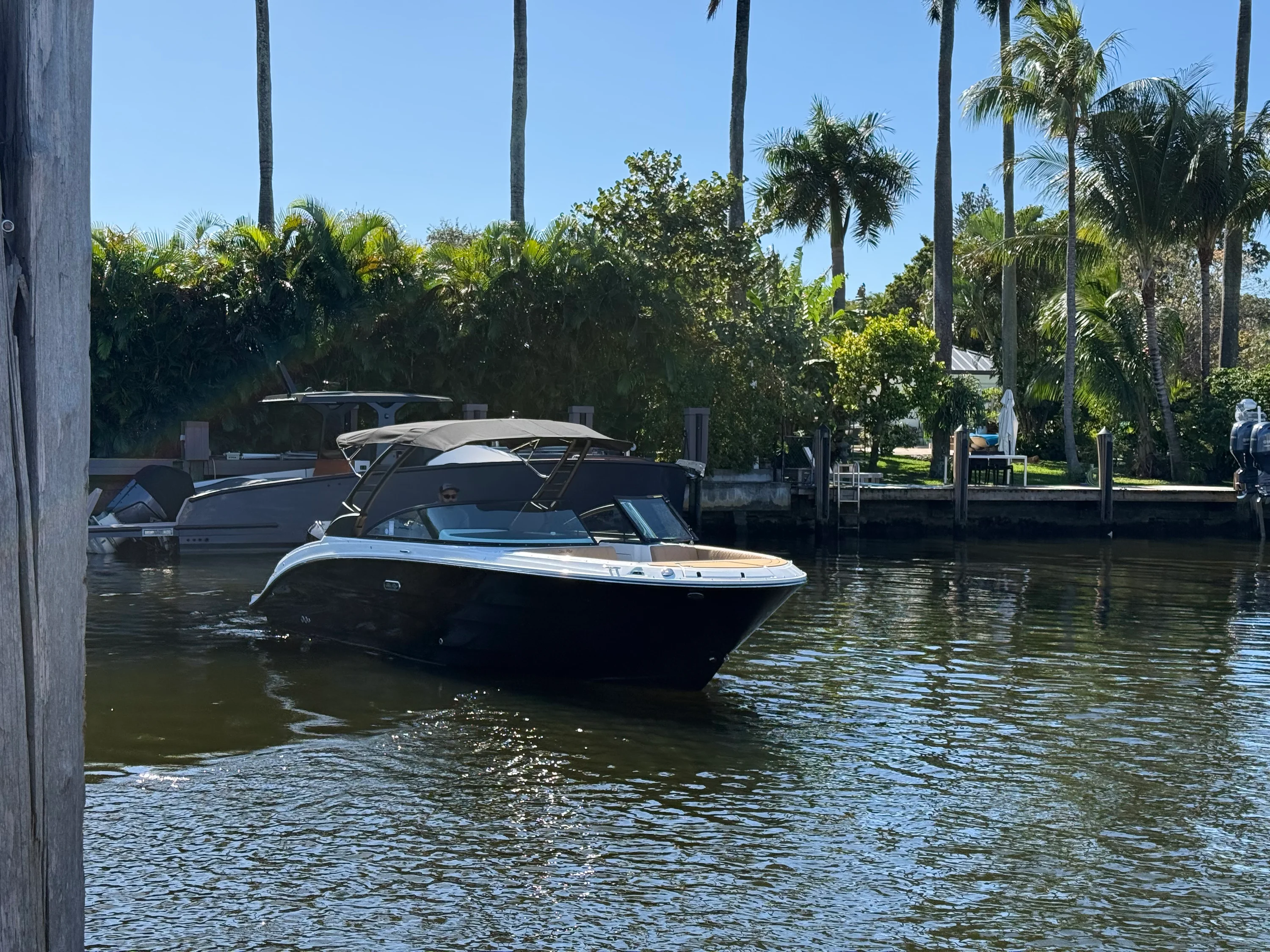 2026 Sea Ray SDX 270 Outboard Image Thumbnail #3