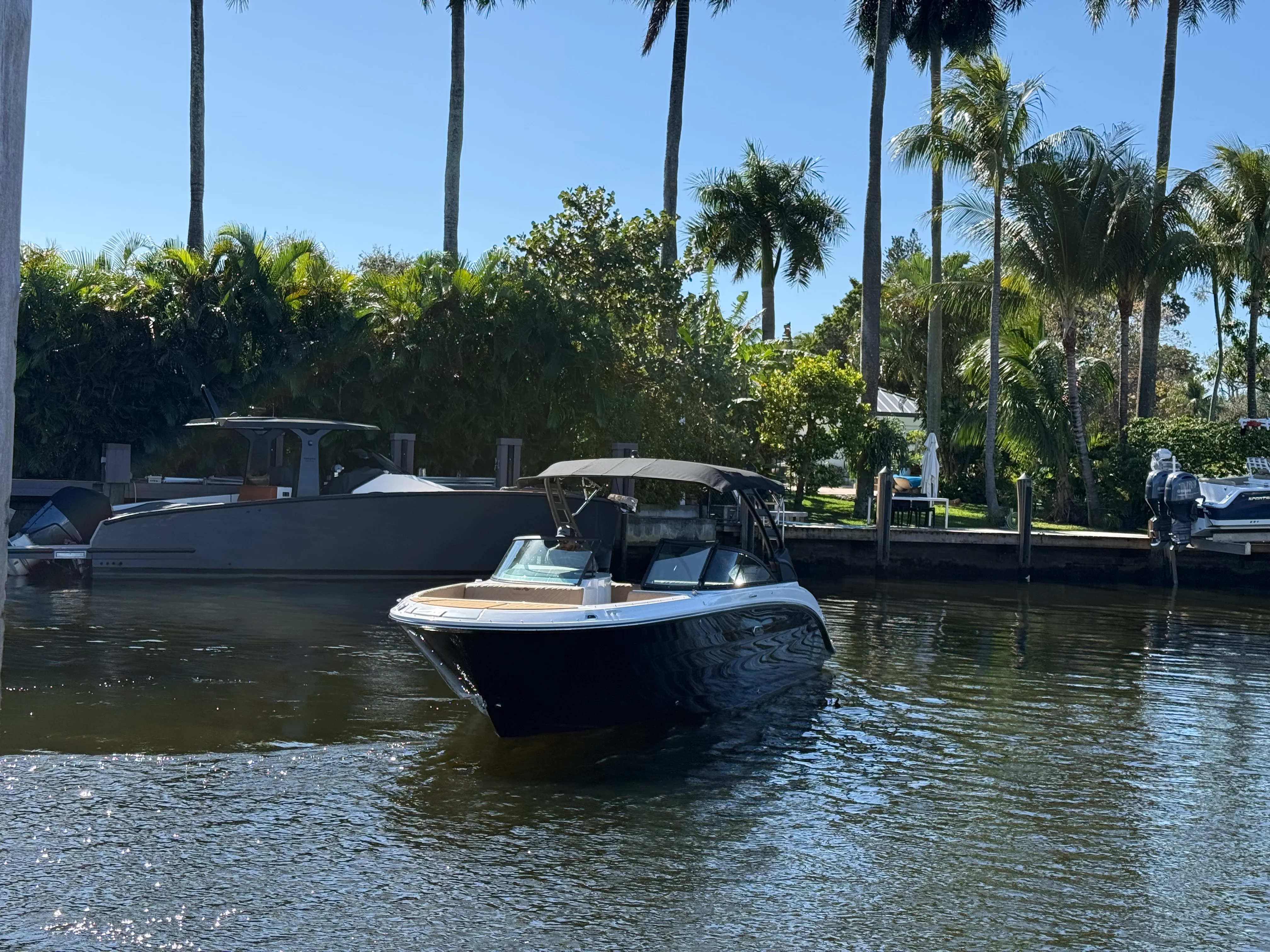 2026 Sea Ray SDX 270 Outboard Image Thumbnail #4