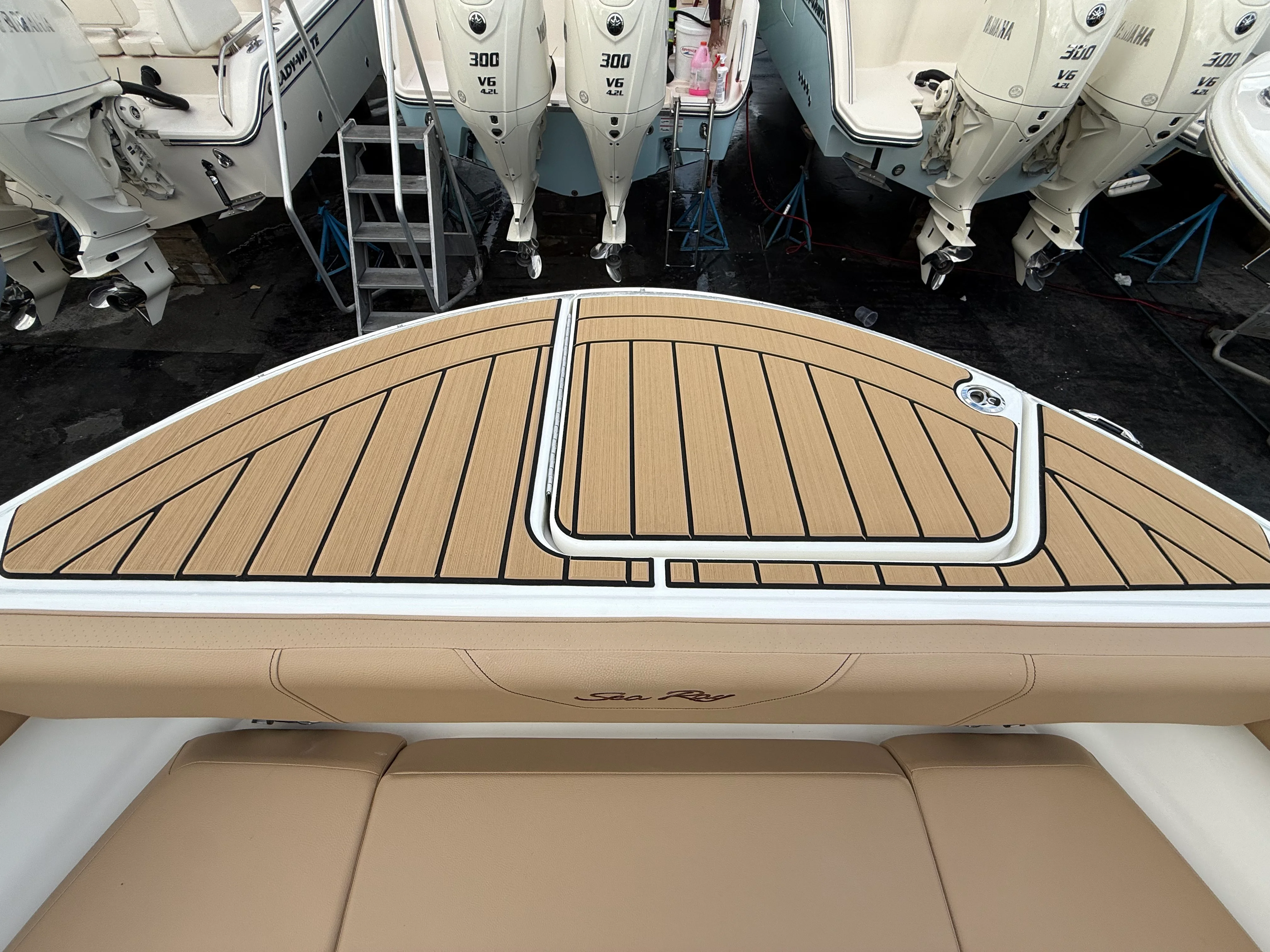 2026 Sea Ray SDX 270 Outboard Image Thumbnail #31