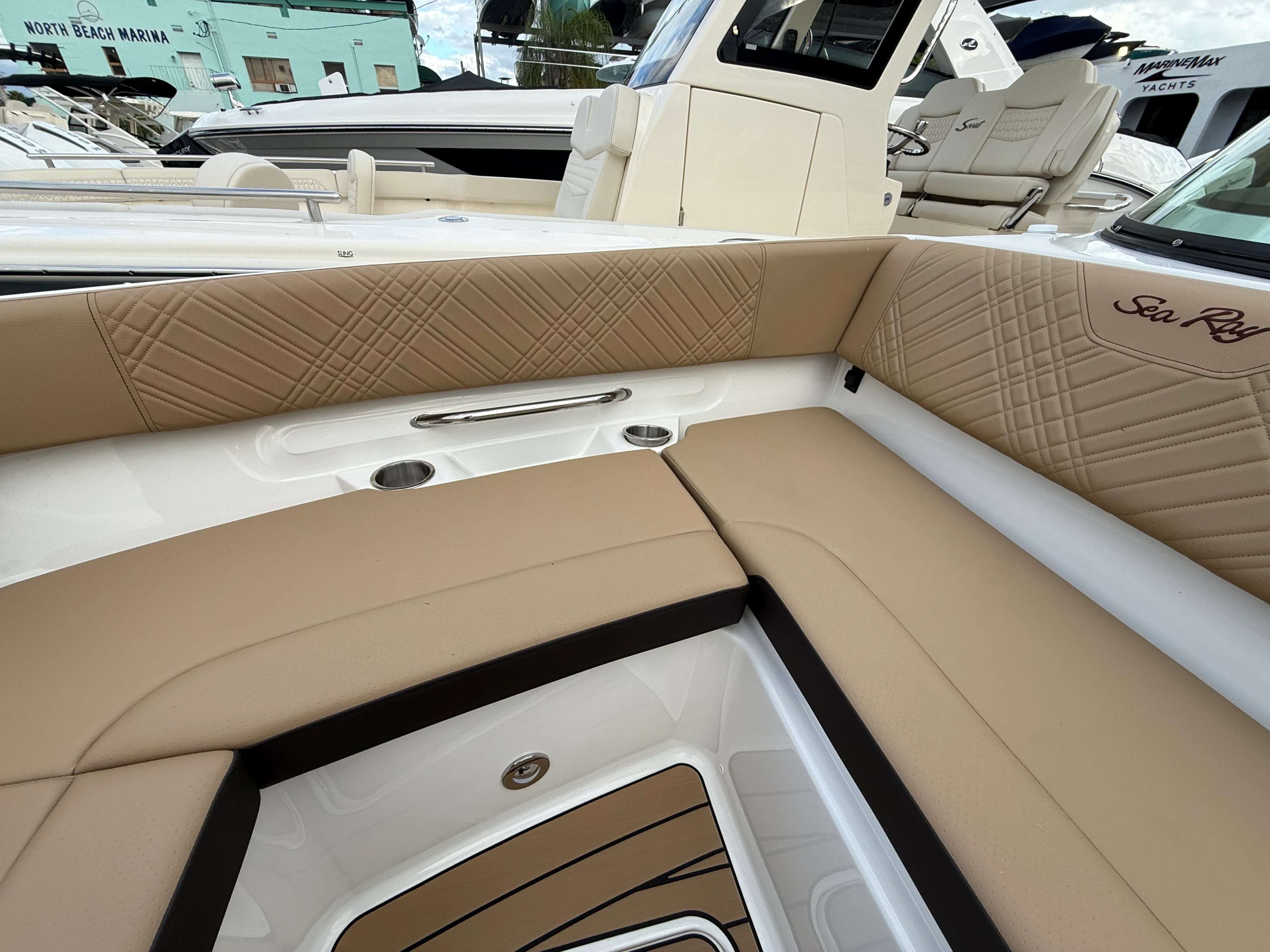 2026 Sea Ray SDX 270 Outboard Image Thumbnail #34