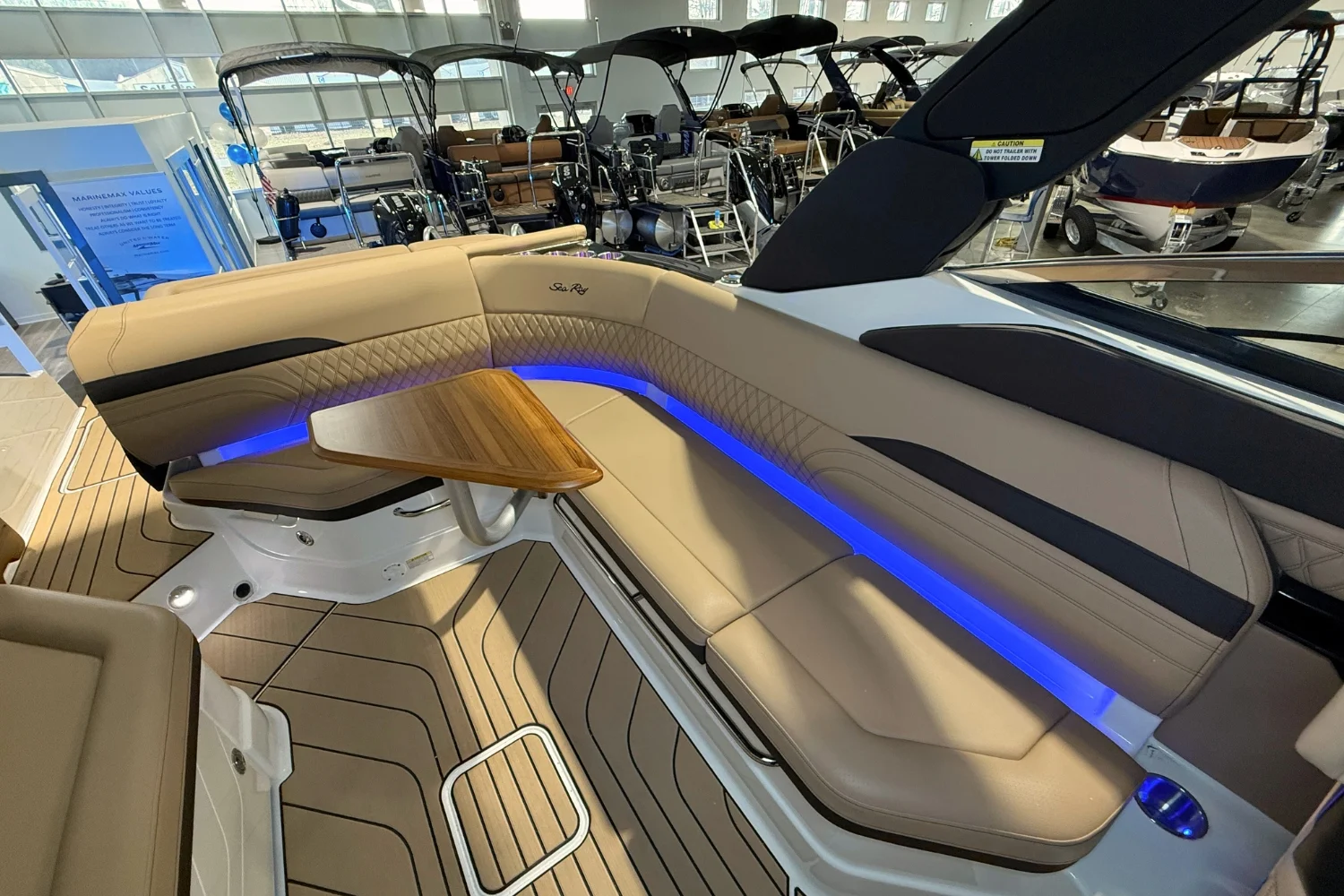 2026 Sea Ray SLX 280 Image Thumbnail #15