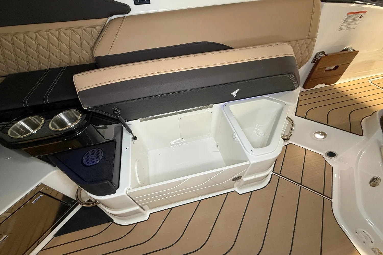 2026 Sea Ray SLX 280 Image Thumbnail #12