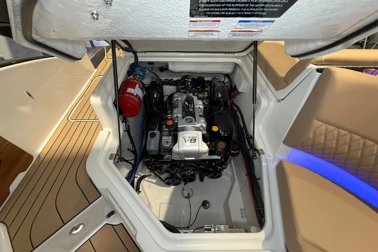 2026 Sea Ray SLX 280 Image Thumbnail #17