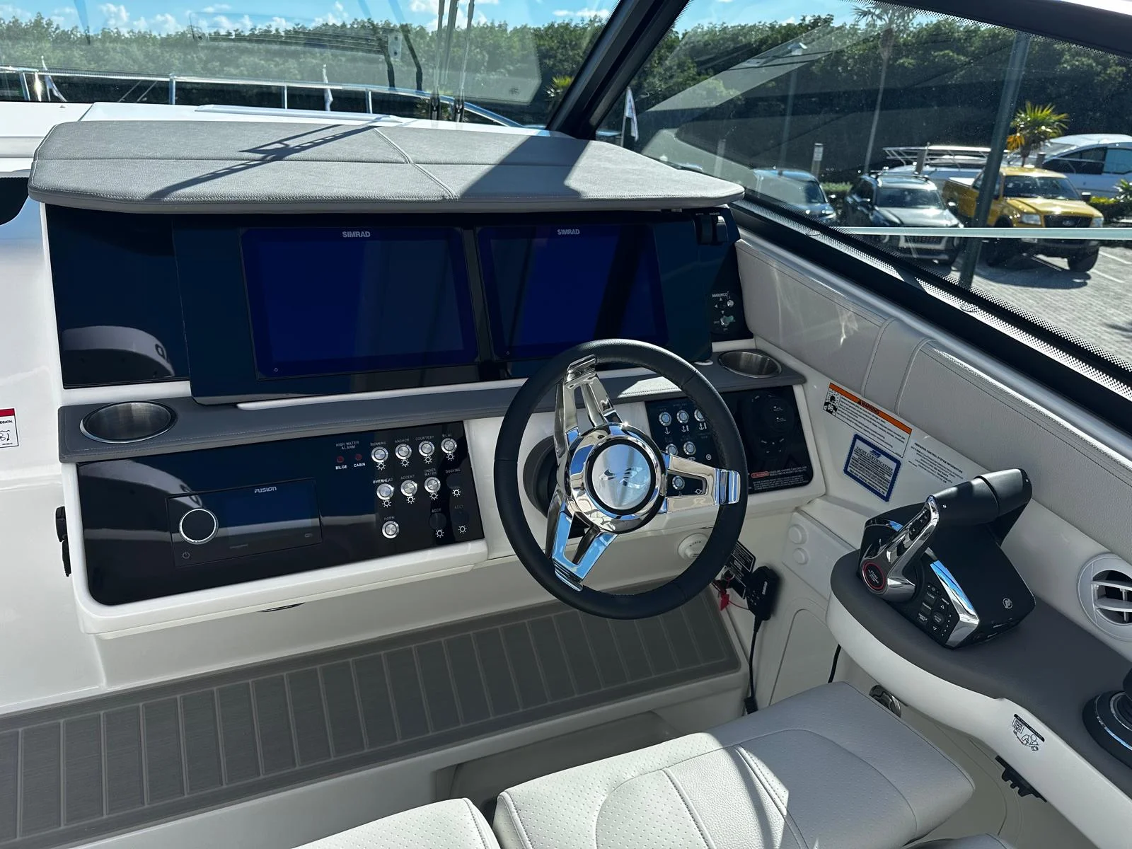 2026 Sea Ray Sundancer 320 Outboard Image Thumbnail #22