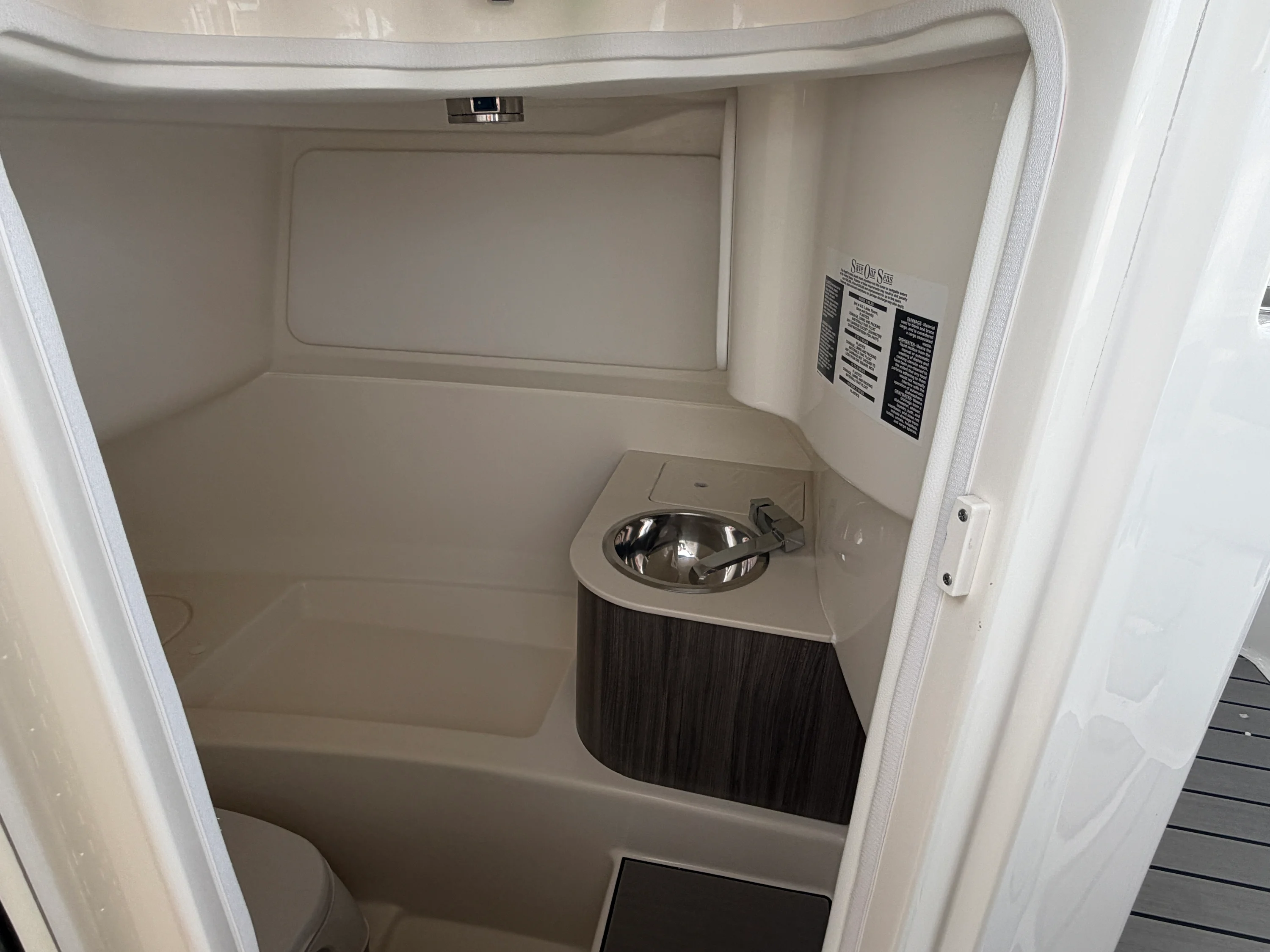 2026 Sea Ray SDX 270 Image Thumbnail #23