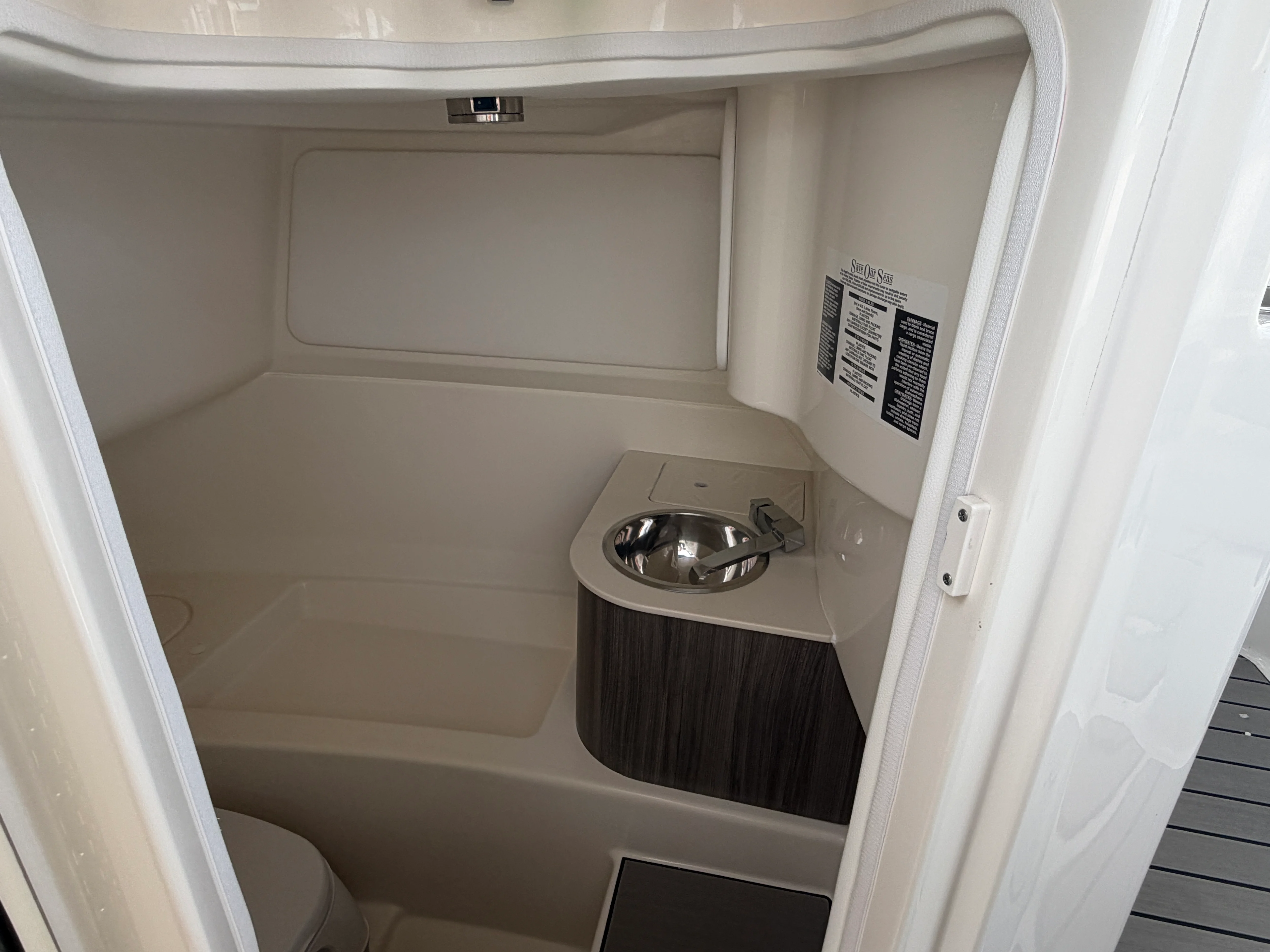 2026 Sea Ray SDX 270 Image Thumbnail #23