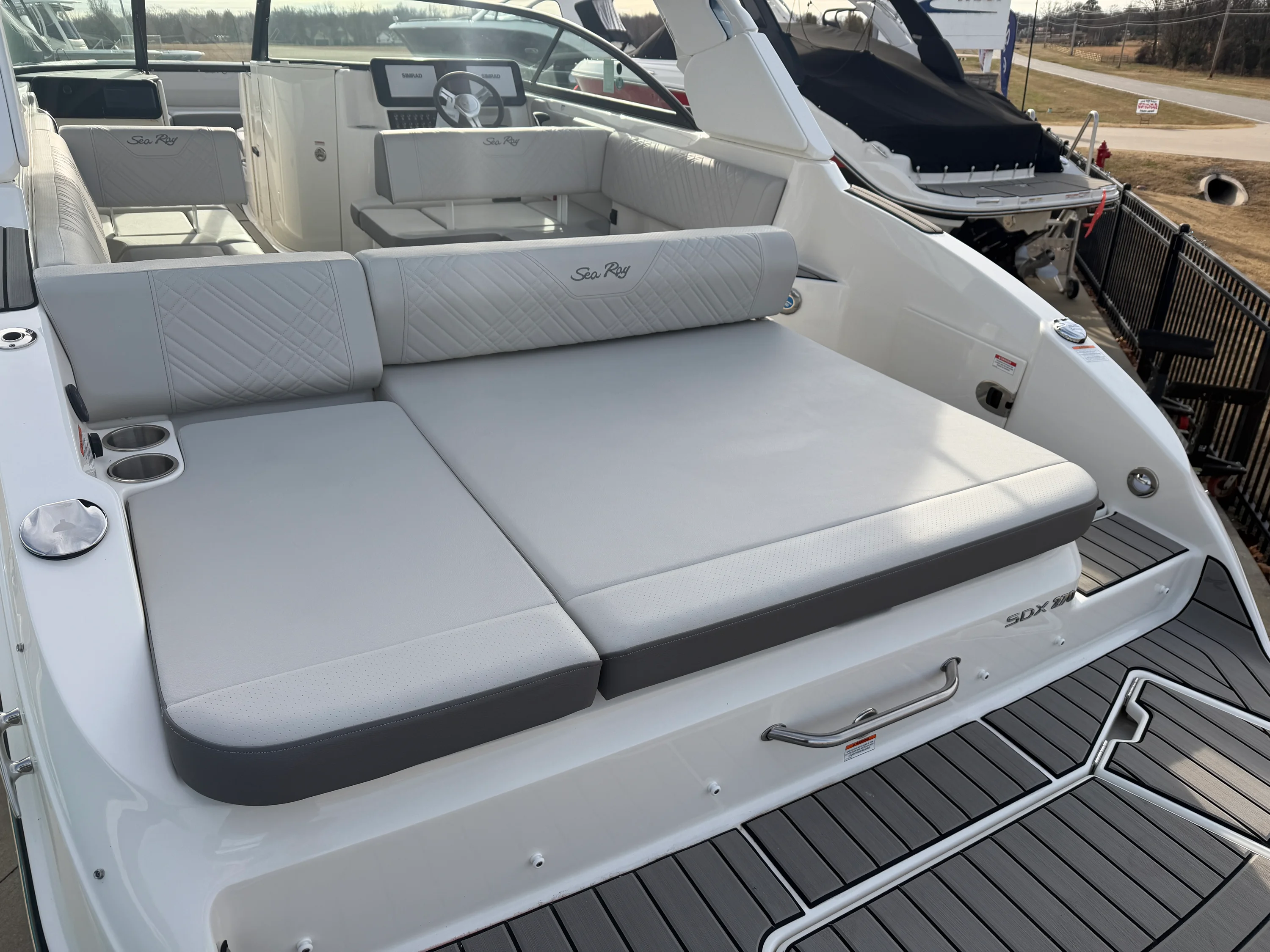 2026 Sea Ray SDX 270 Image Thumbnail #6