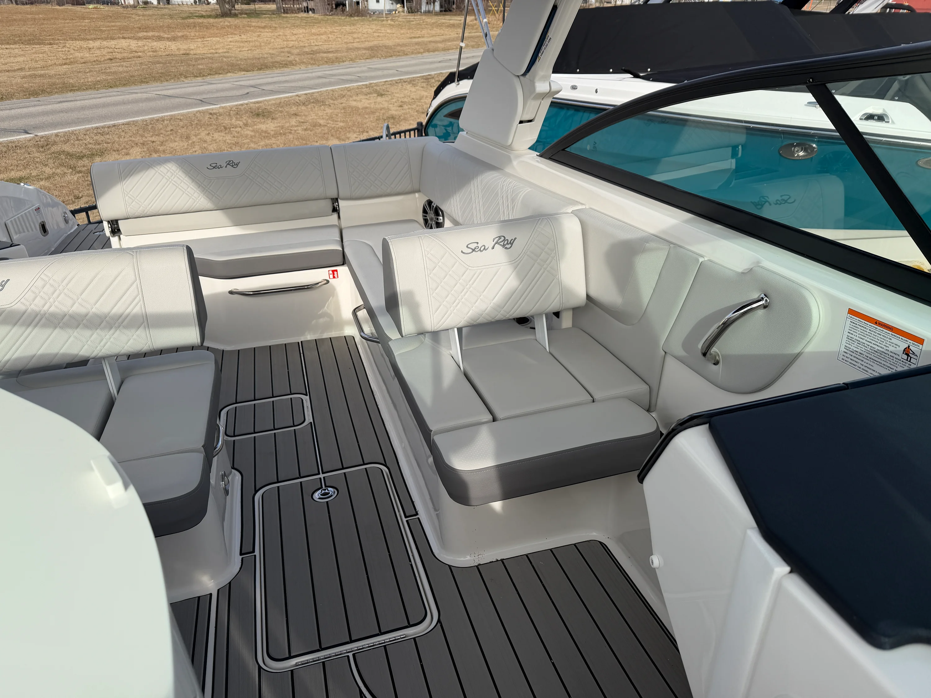 2026 Sea Ray SDX 270 Image Thumbnail #14