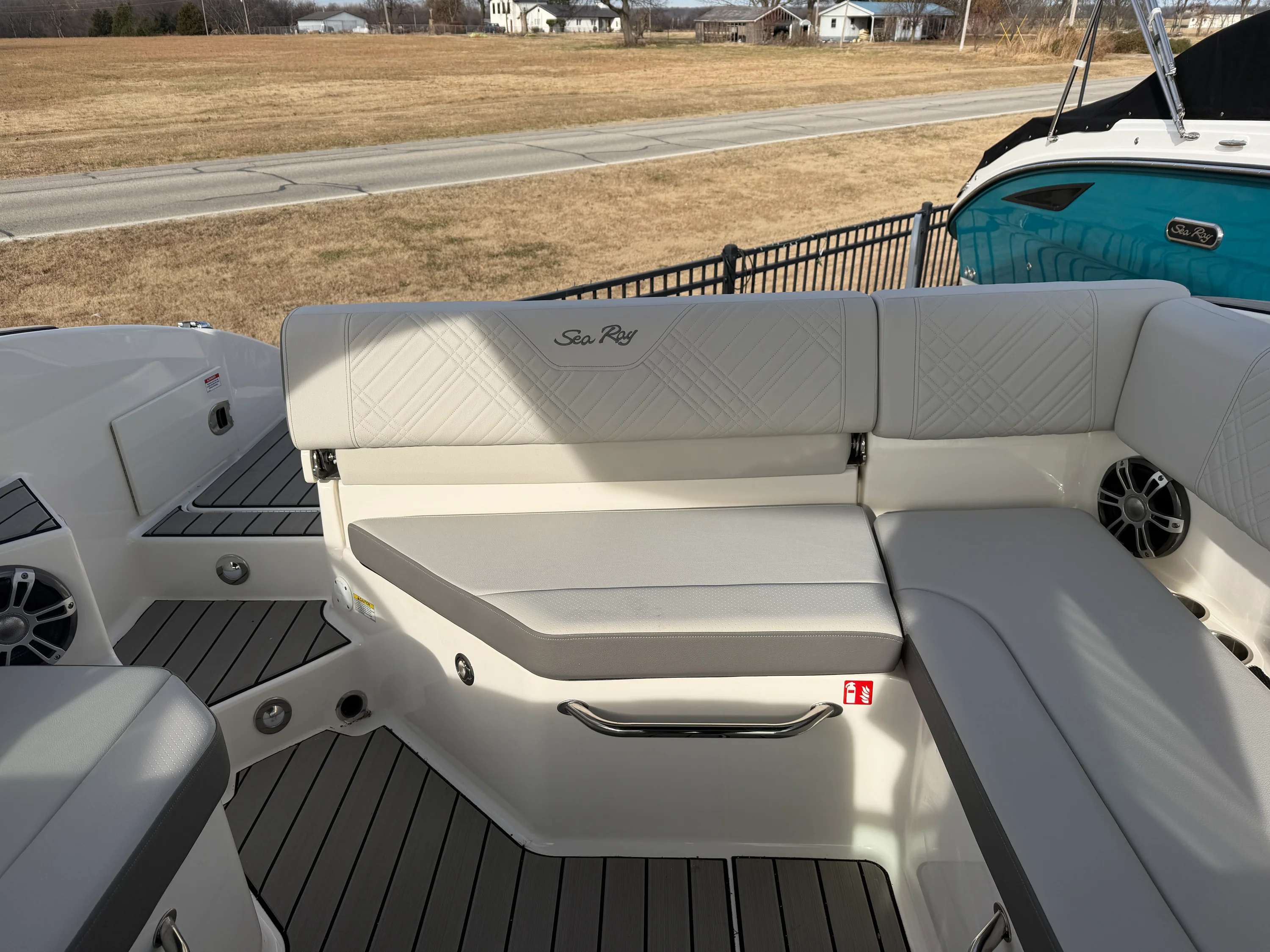 2026 Sea Ray SDX 270 Image Thumbnail #7