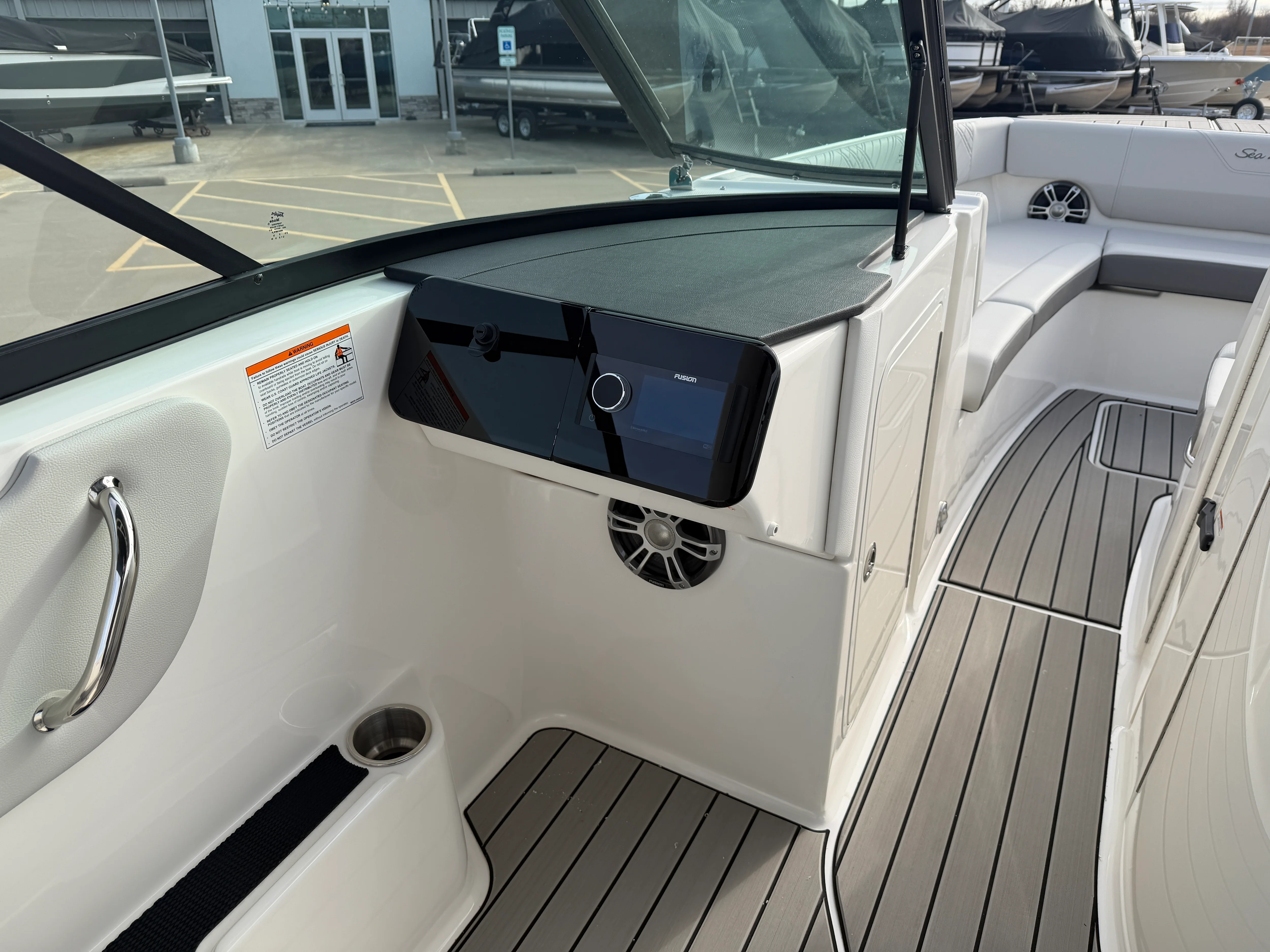 2026 Sea Ray SDX 270 Image Thumbnail #21