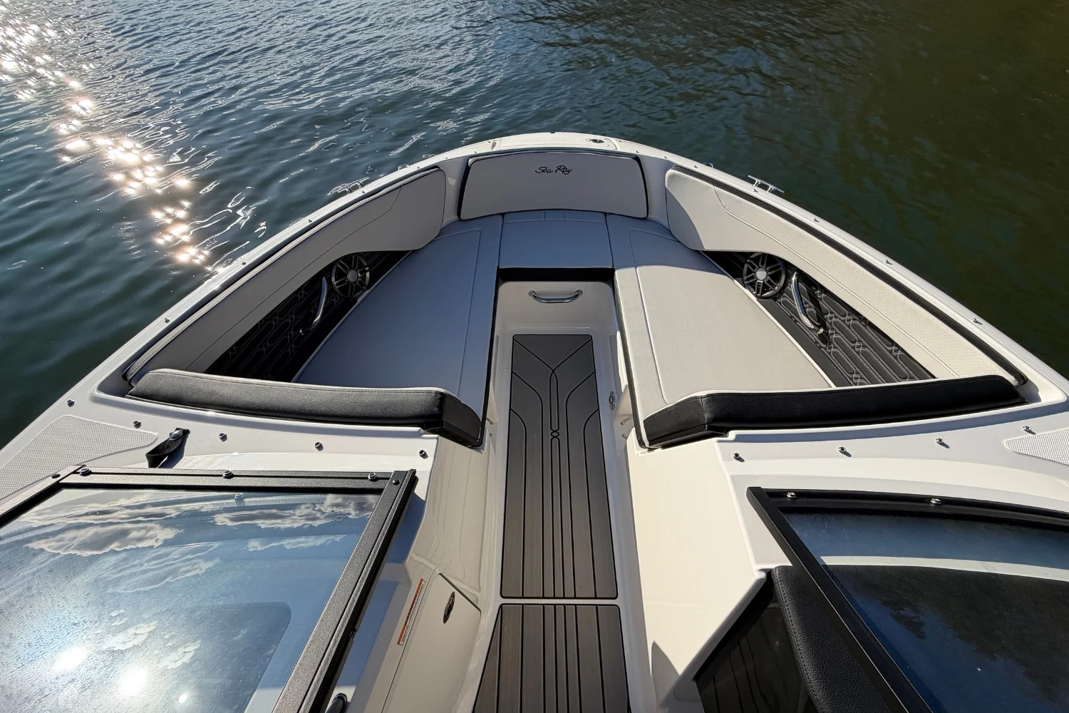 2026 Sea Ray SPX 210 Image Thumbnail #17