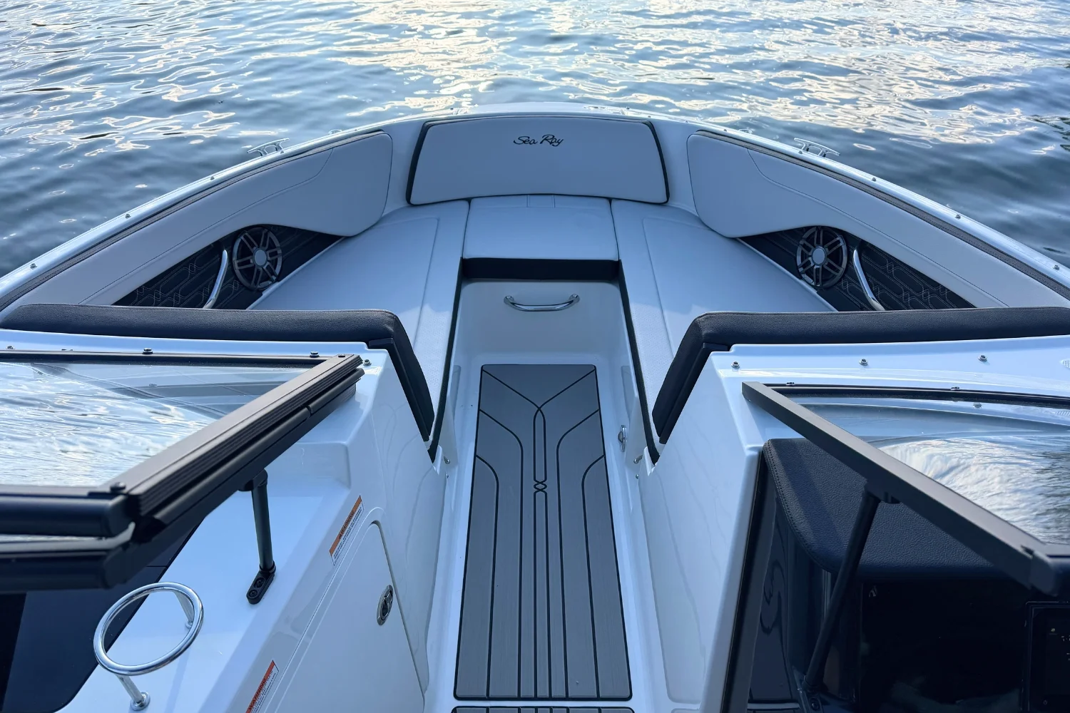 2026 Sea Ray SPX 210 Image Thumbnail #18