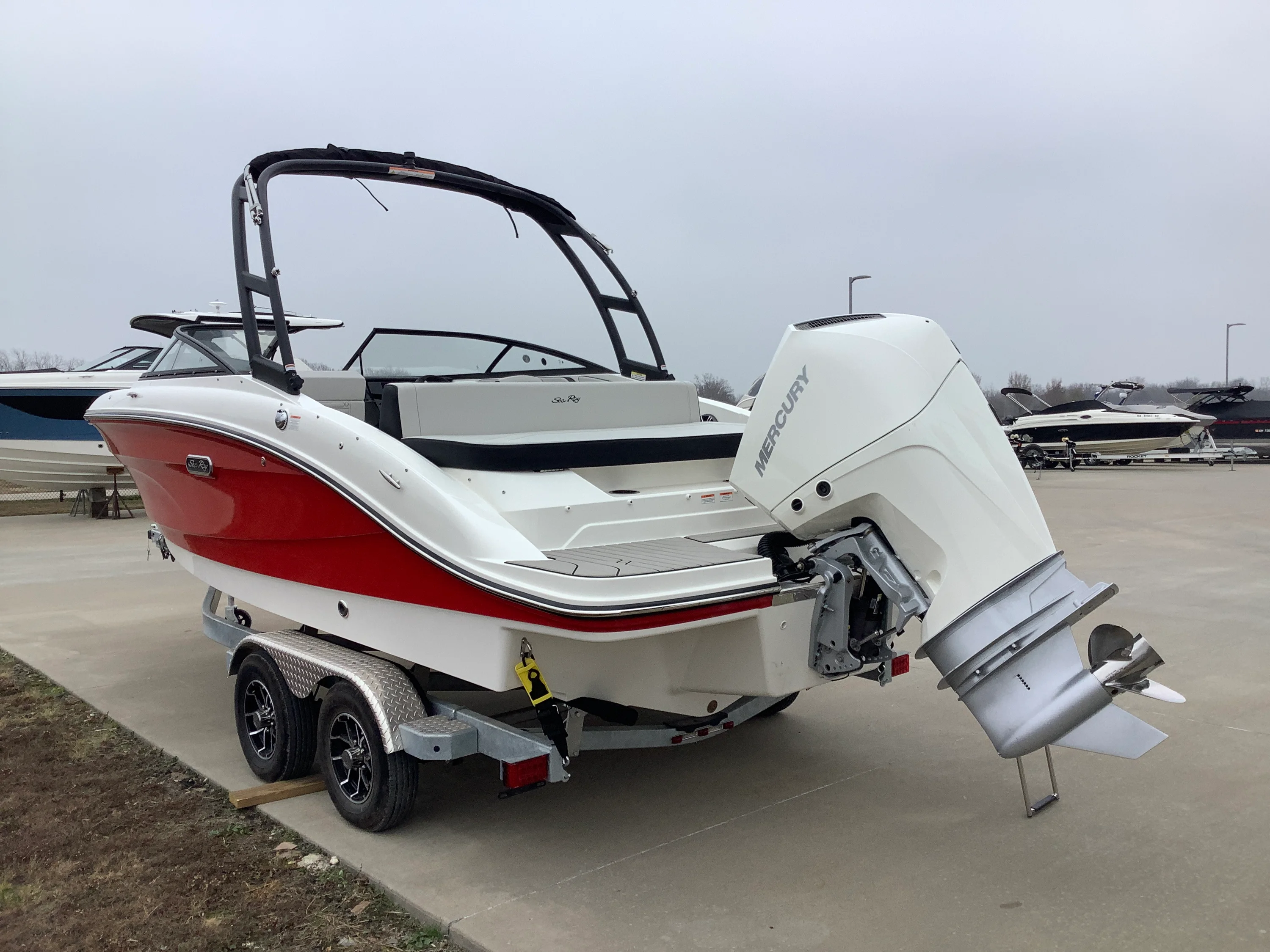 2026 Sea Ray SPX 210 Outboard Image Thumbnail #3