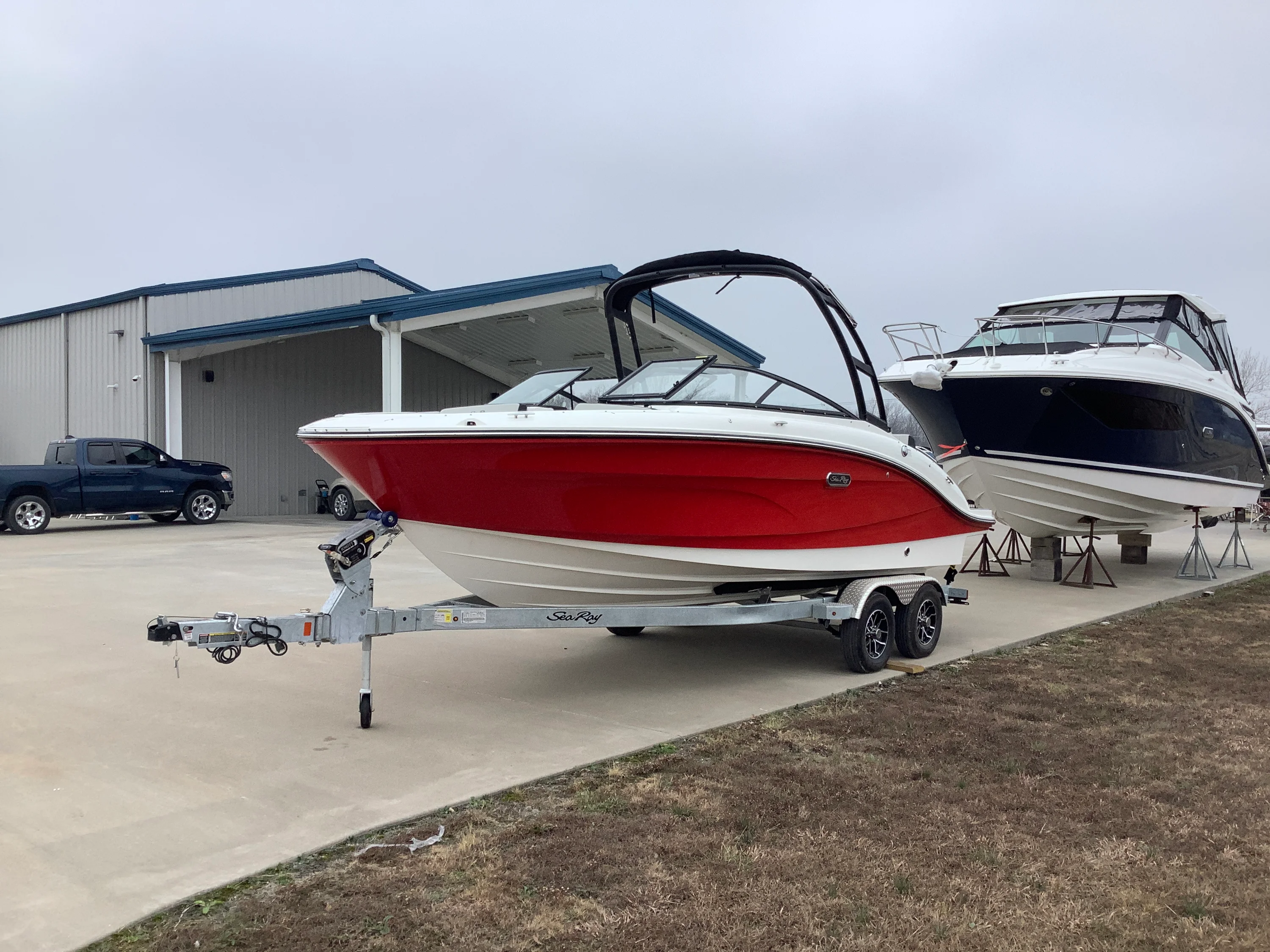 2026 Sea Ray SPX 210 Outboard Image Thumbnail #0