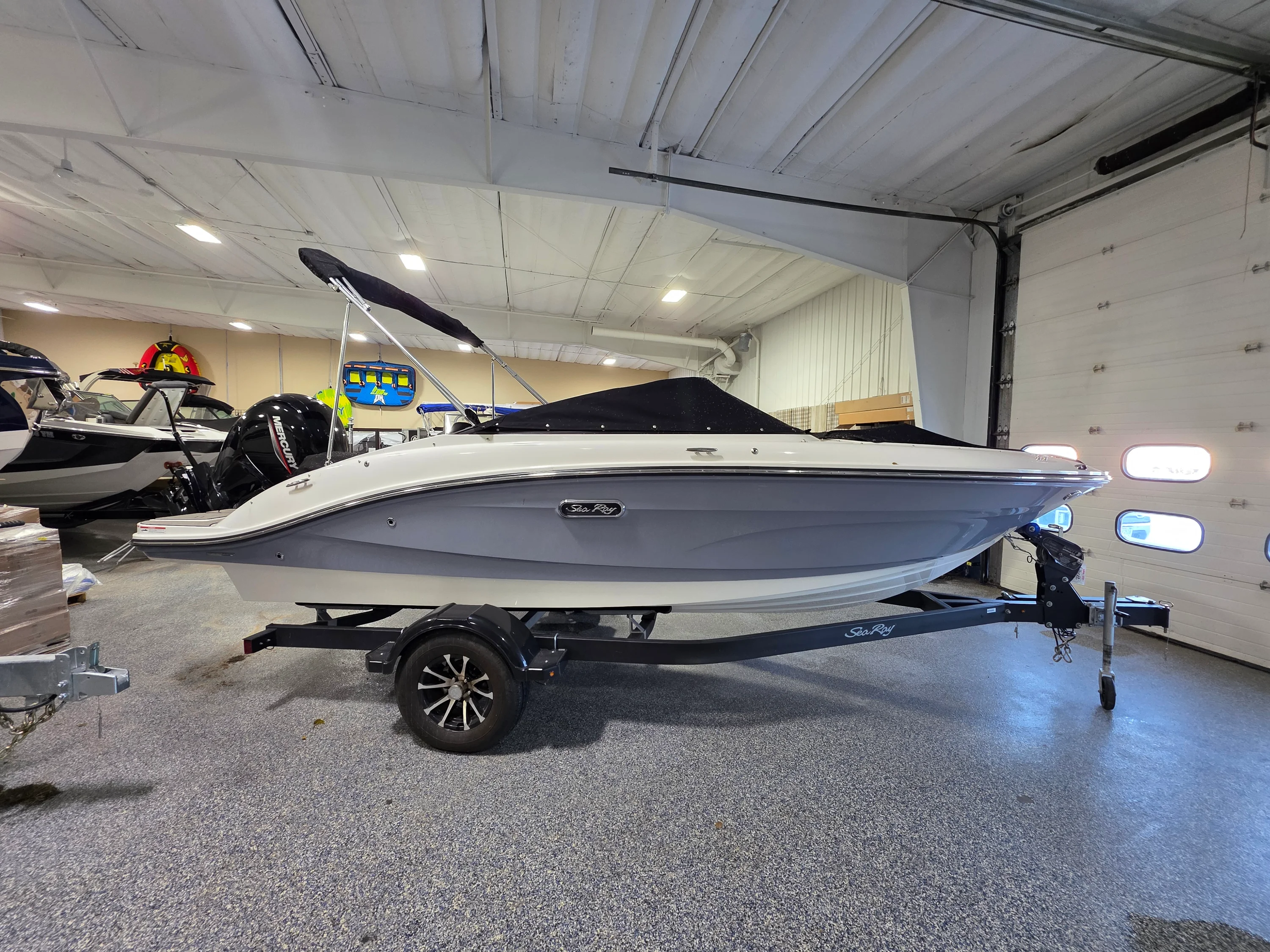 2025 Sea Ray 19 SPX OB Image Thumbnail #1