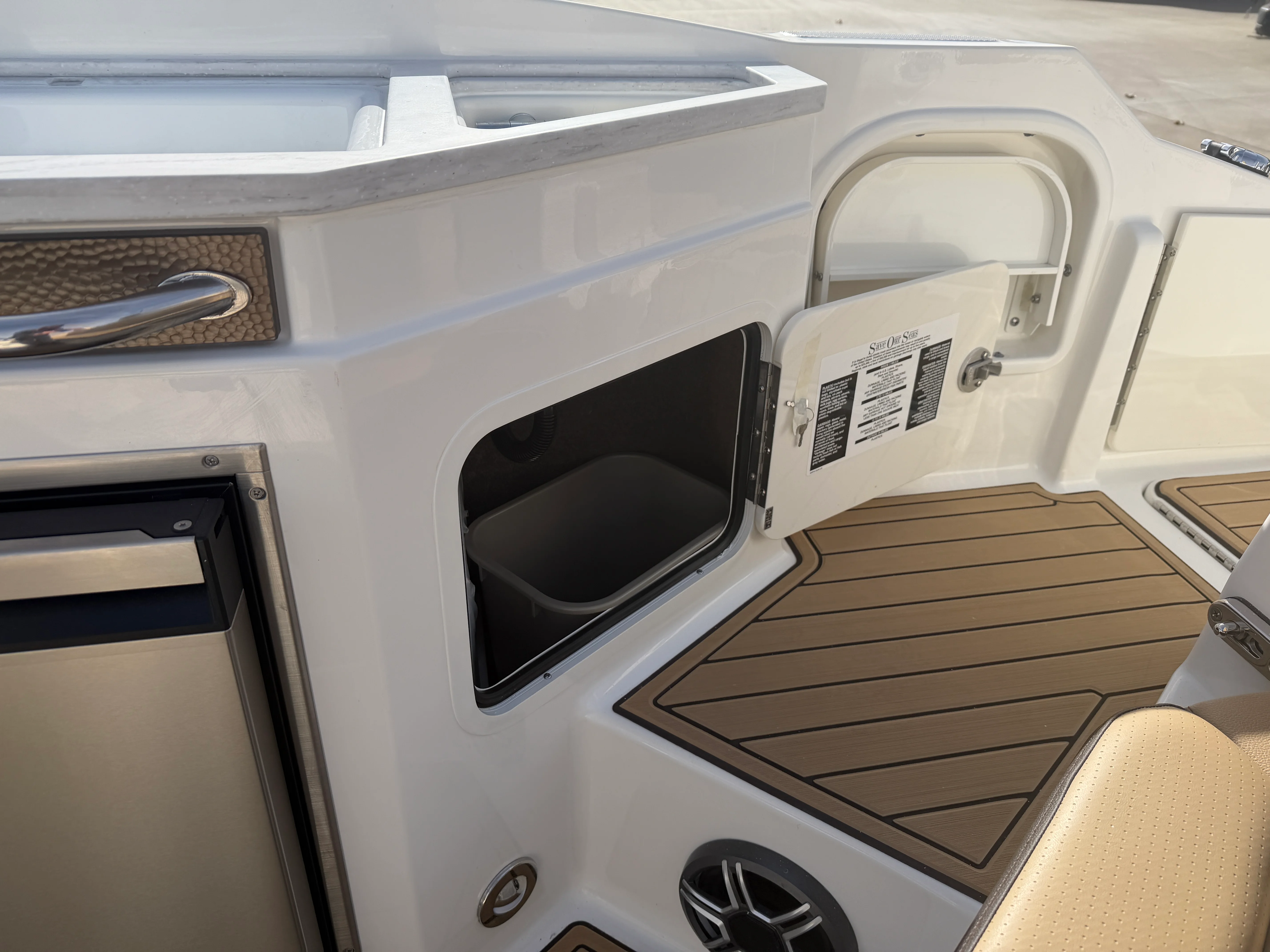 2026 Sea Ray SDX 290 Image Thumbnail #10