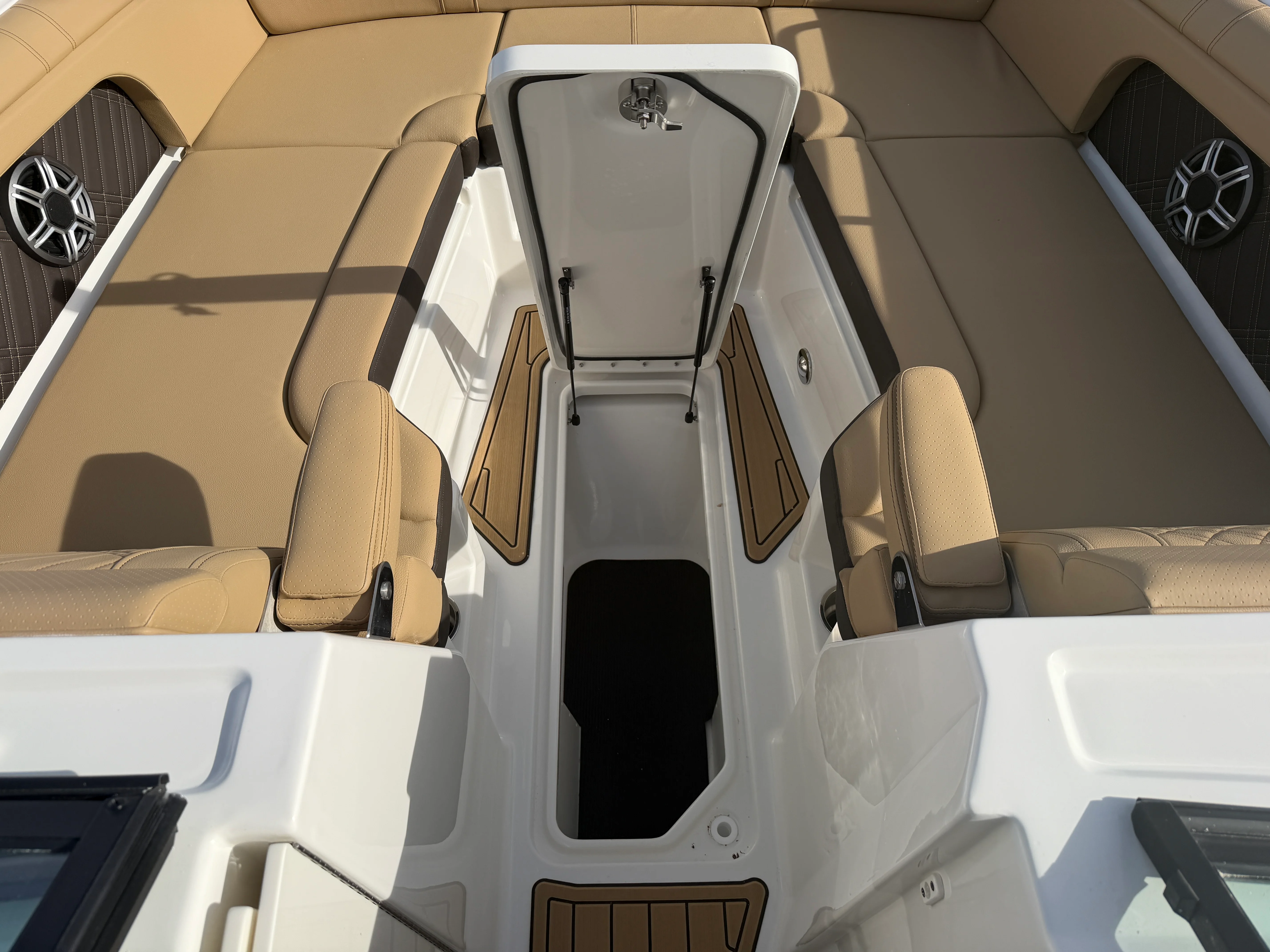 2026 Sea Ray SDX 290 Image Thumbnail #38