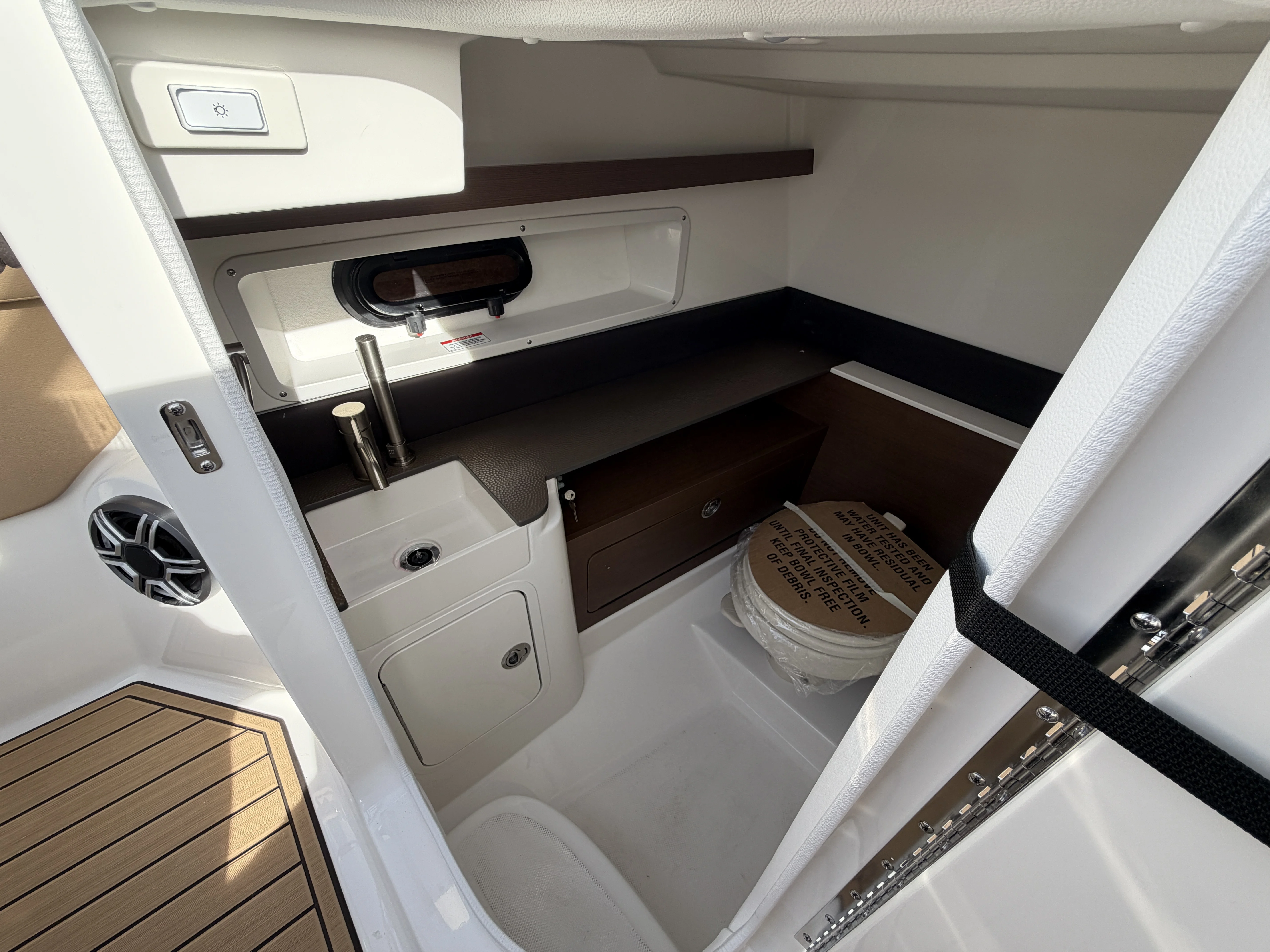 2026 Sea Ray SDX 290 Image Thumbnail #29