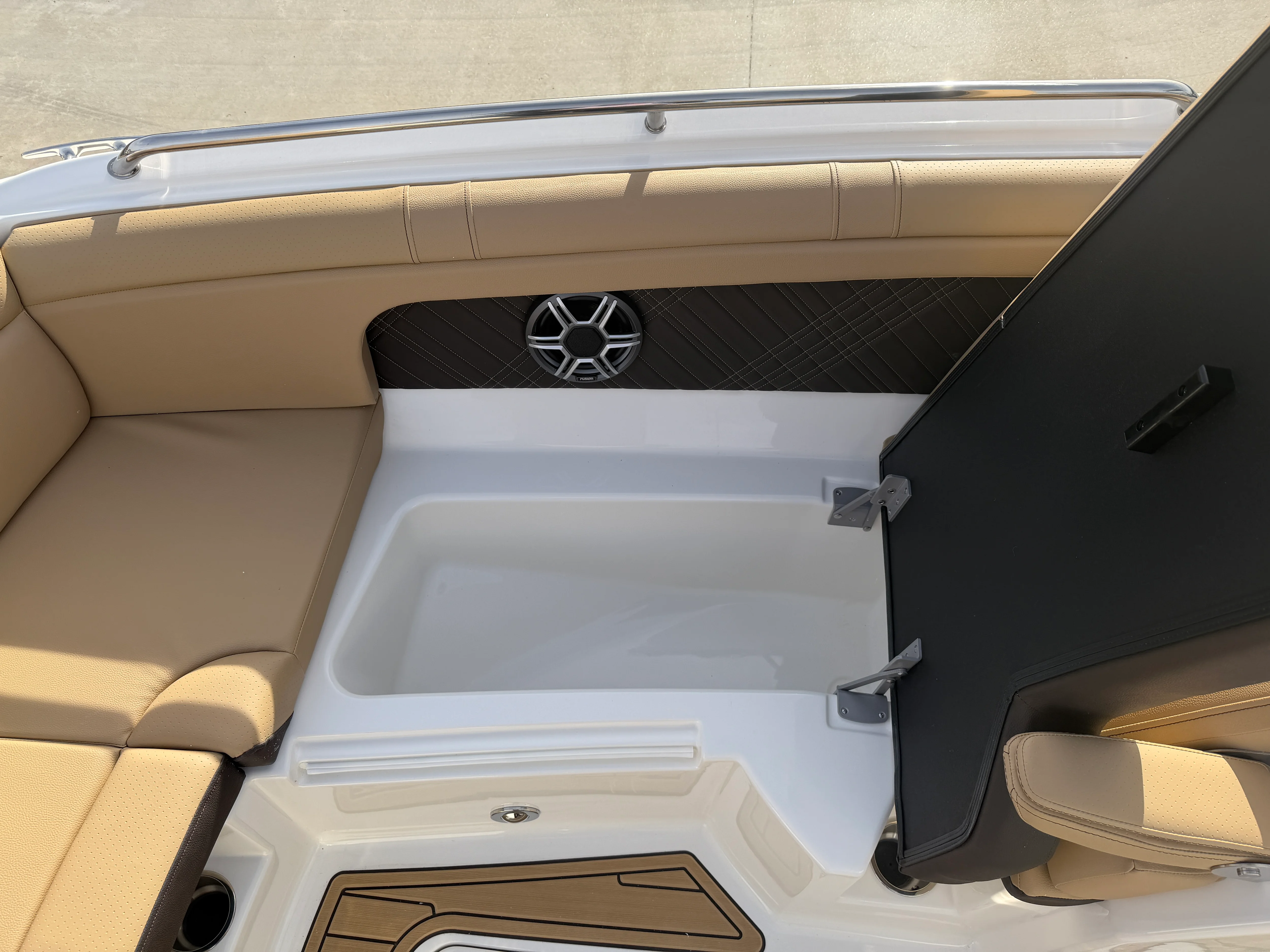 2026 Sea Ray SDX 290 Image Thumbnail #37