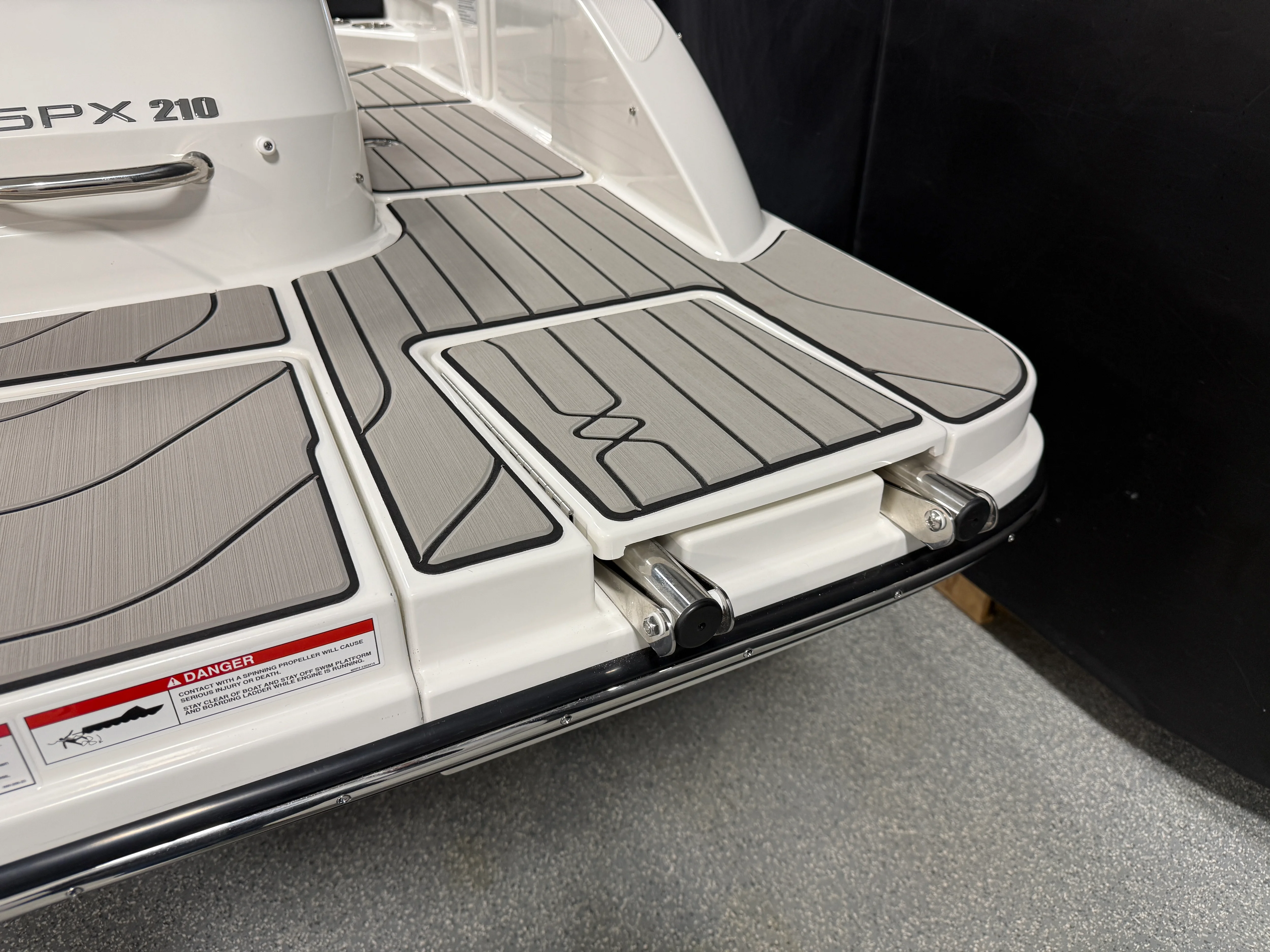 2026 Sea Ray SPX 210 Image Thumbnail #72