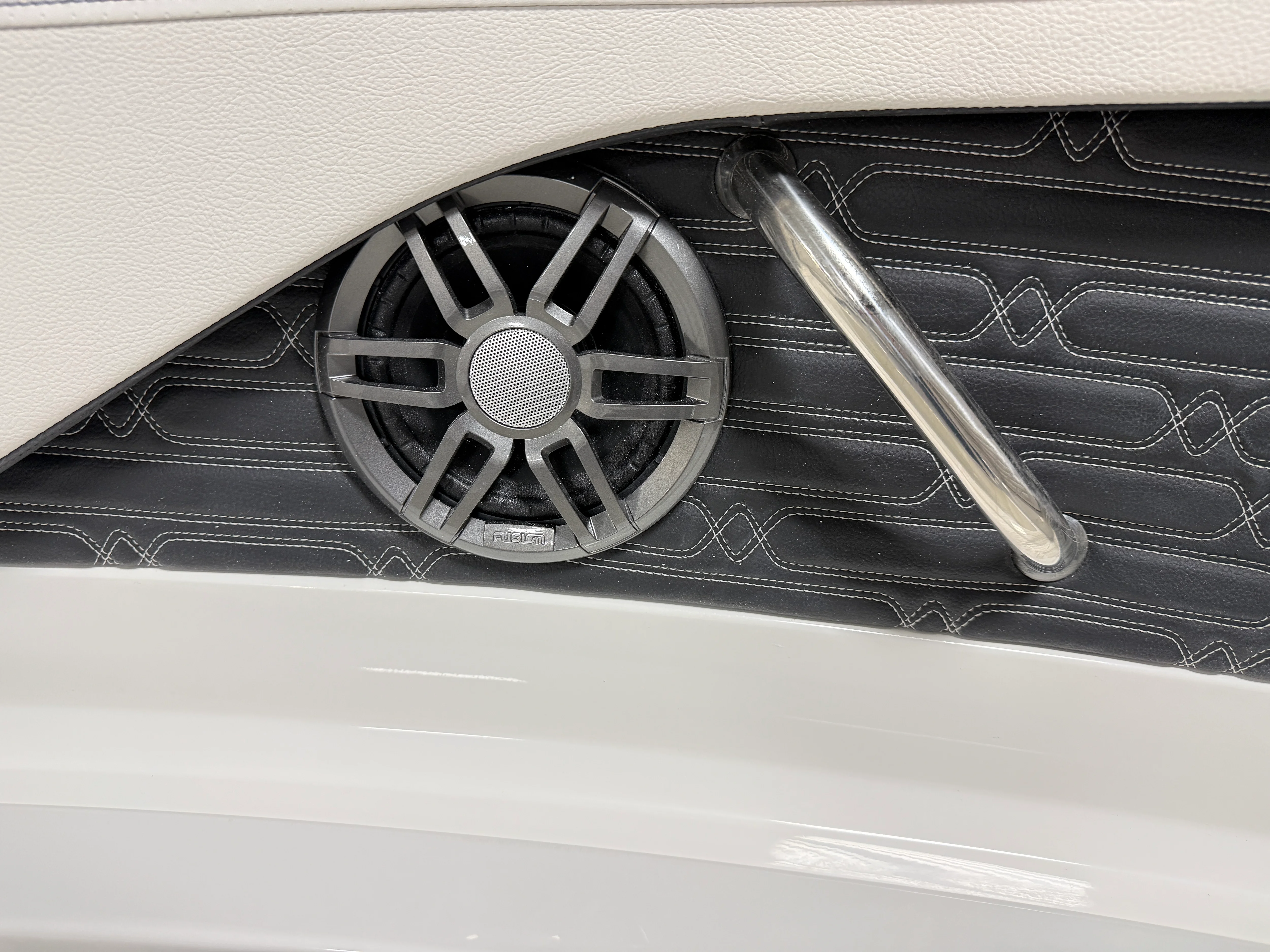 2026 Sea Ray SPX 210 Image Thumbnail #17