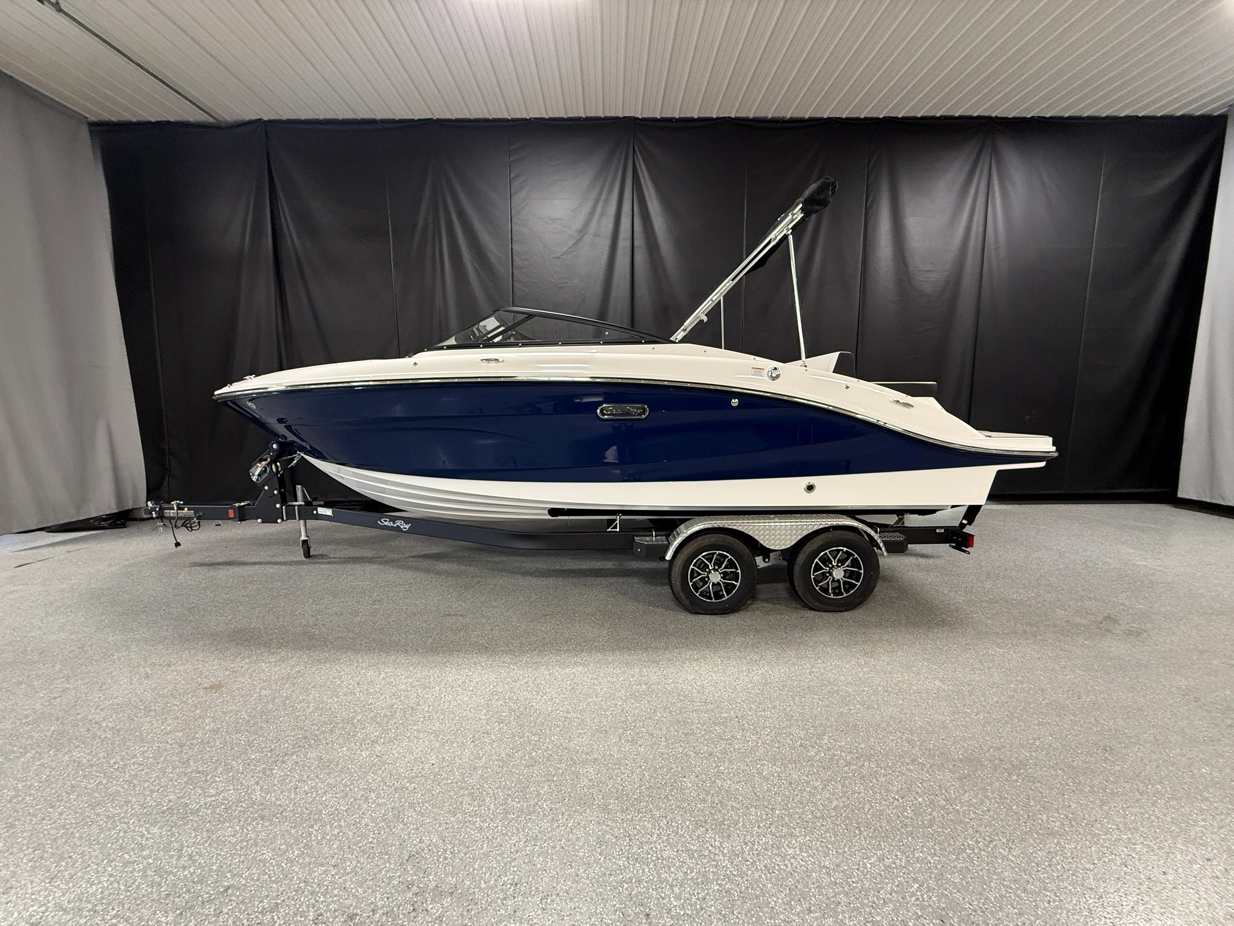 2026 Sea Ray SPX 210 Image Thumbnail #0