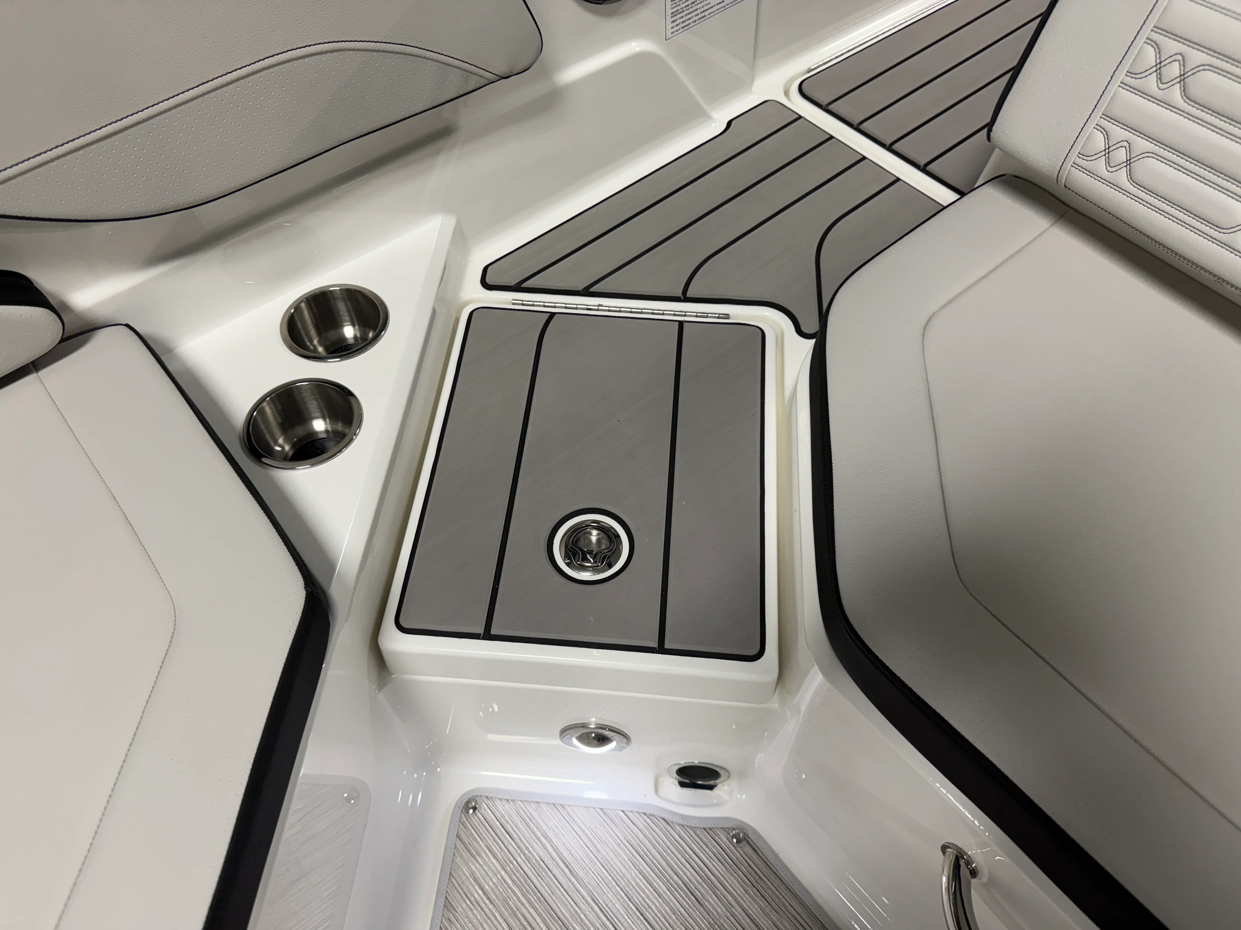 2026 Sea Ray SPX 210 Image Thumbnail #56