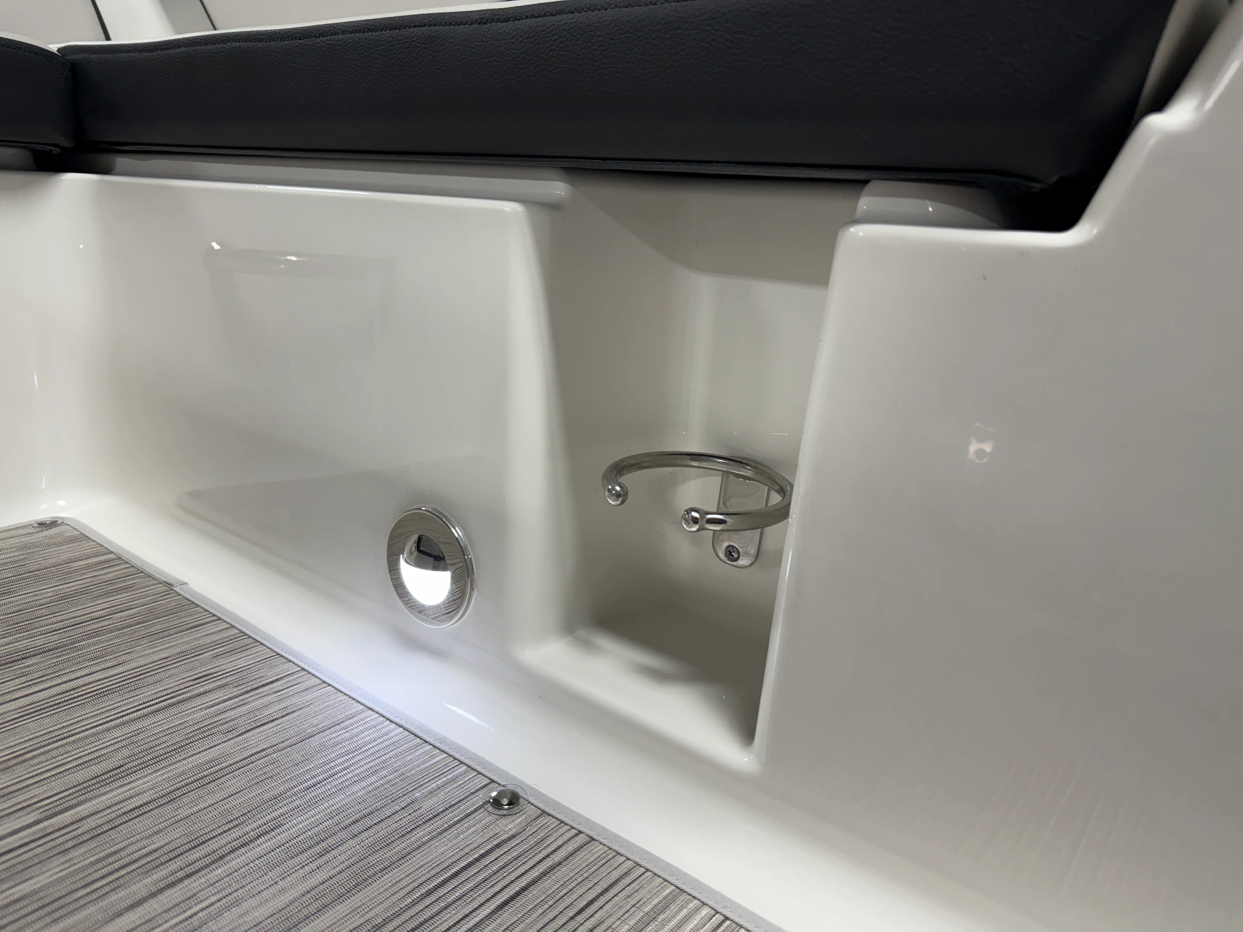 2026 Sea Ray SPX 210 Image Thumbnail #21