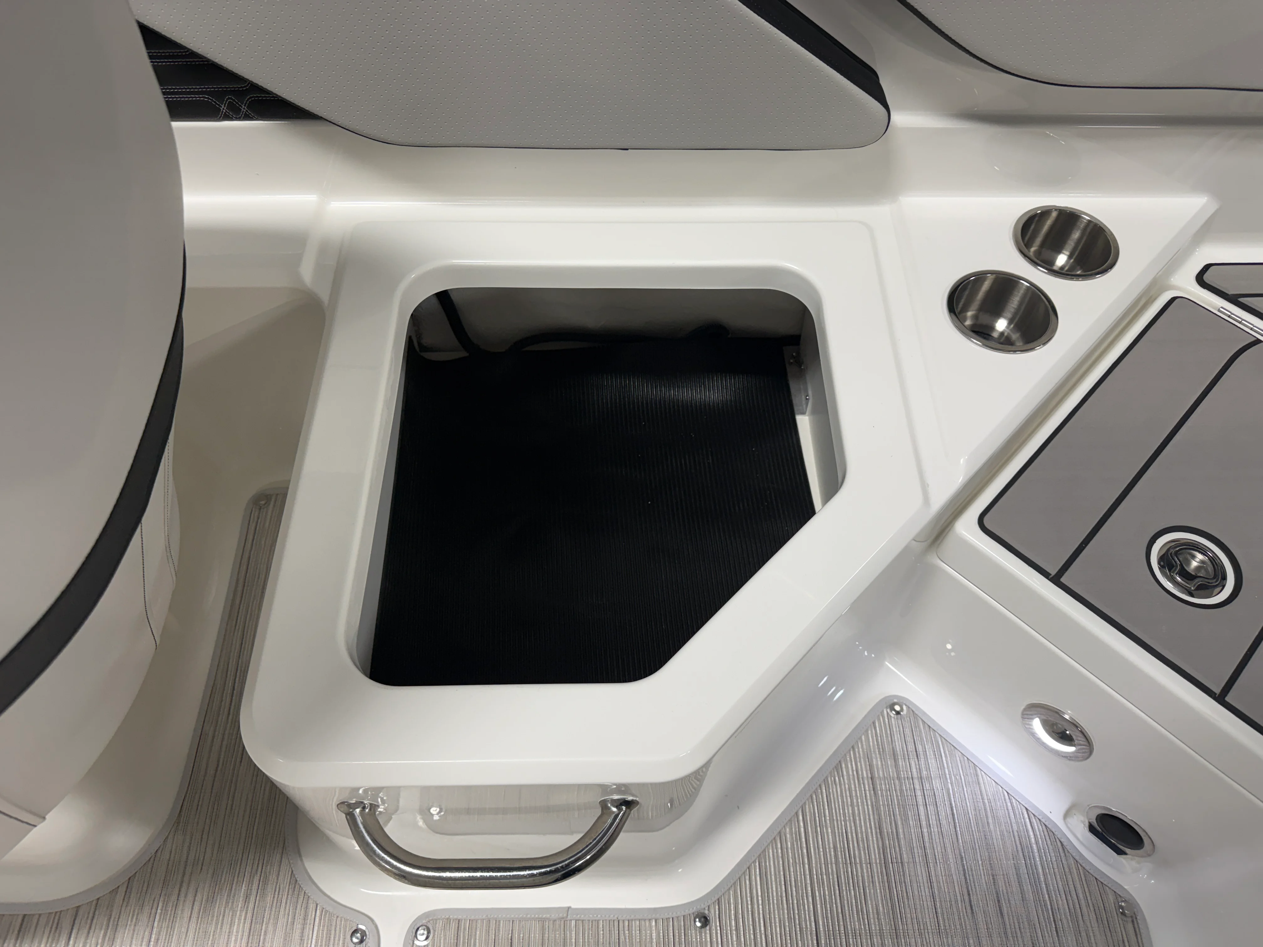 2026 Sea Ray SPX 210 Image Thumbnail #55