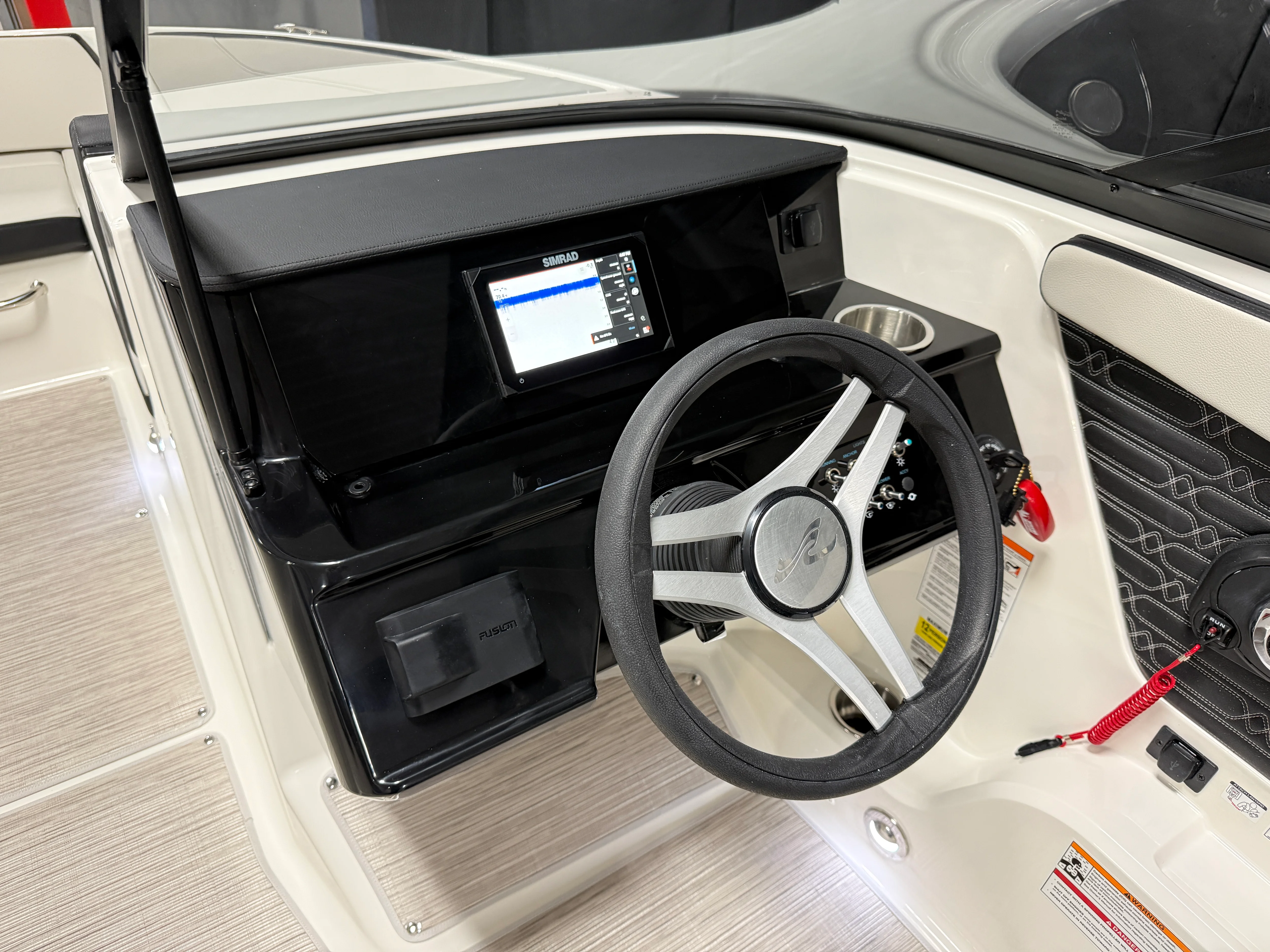 2026 Sea Ray SPX 210 Image Thumbnail #29